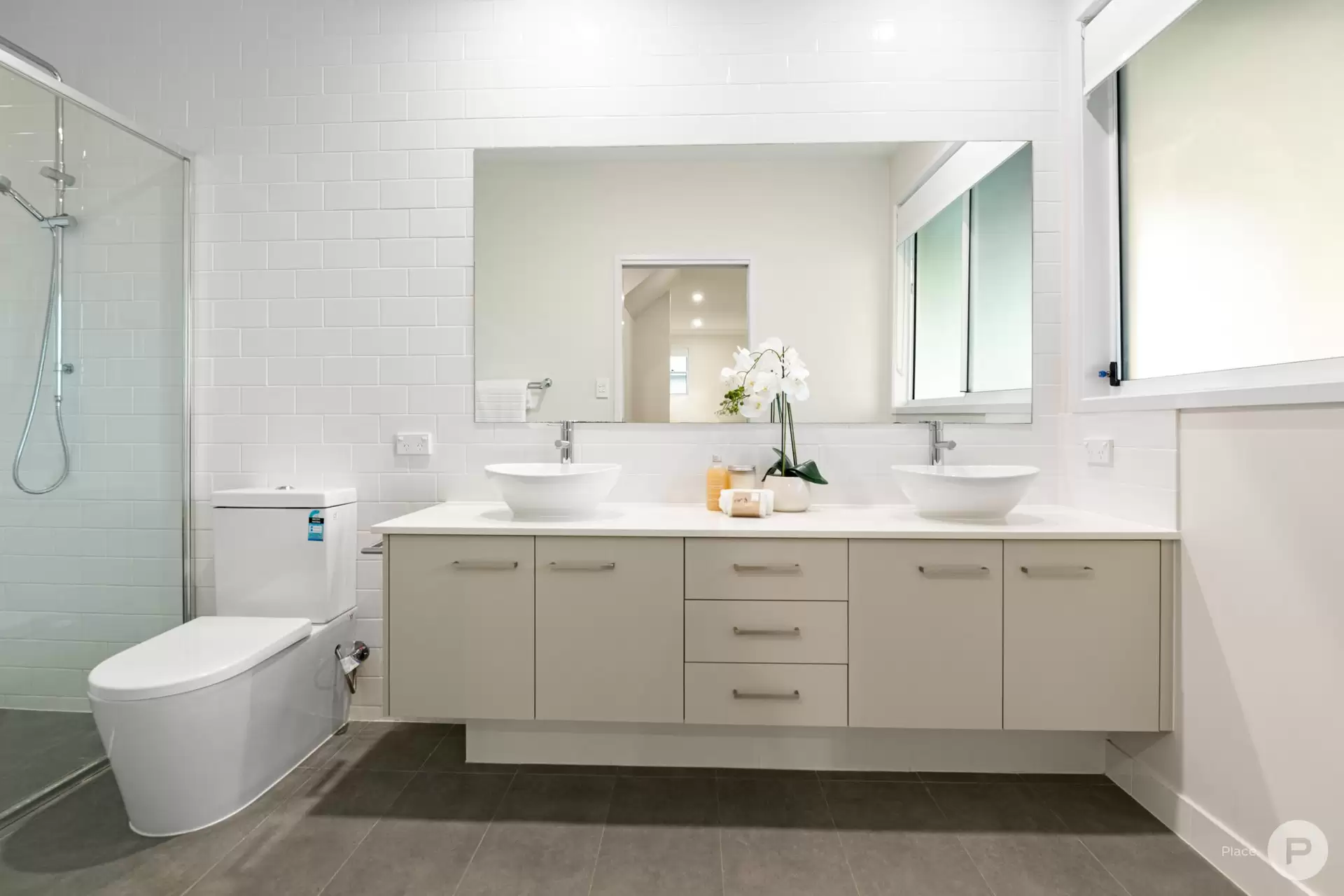 4 Satellite Street, Coorparoo Sold by Aurora Property - image 1
