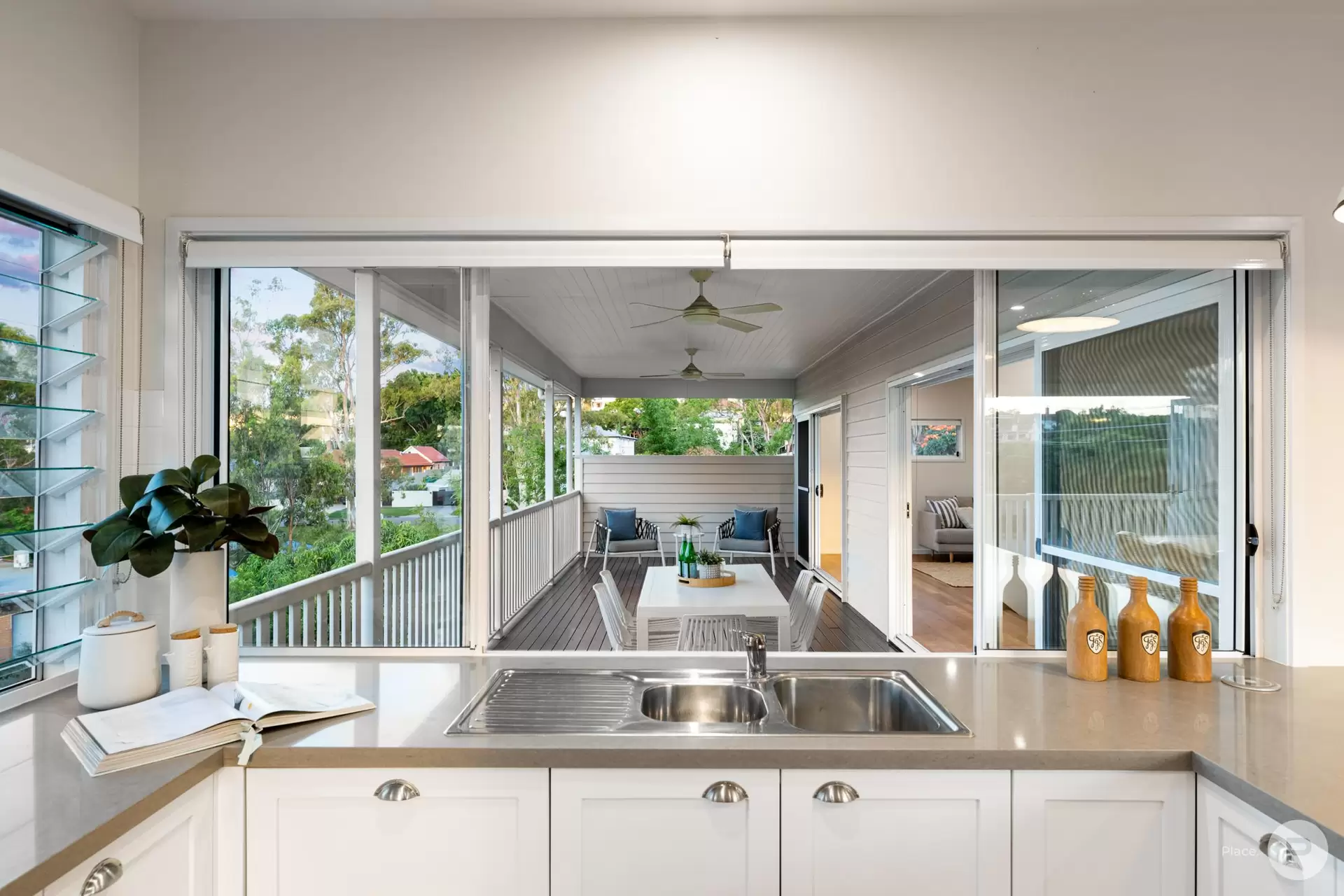 4 Satellite Street, Coorparoo Sold by Aurora Property - image 1