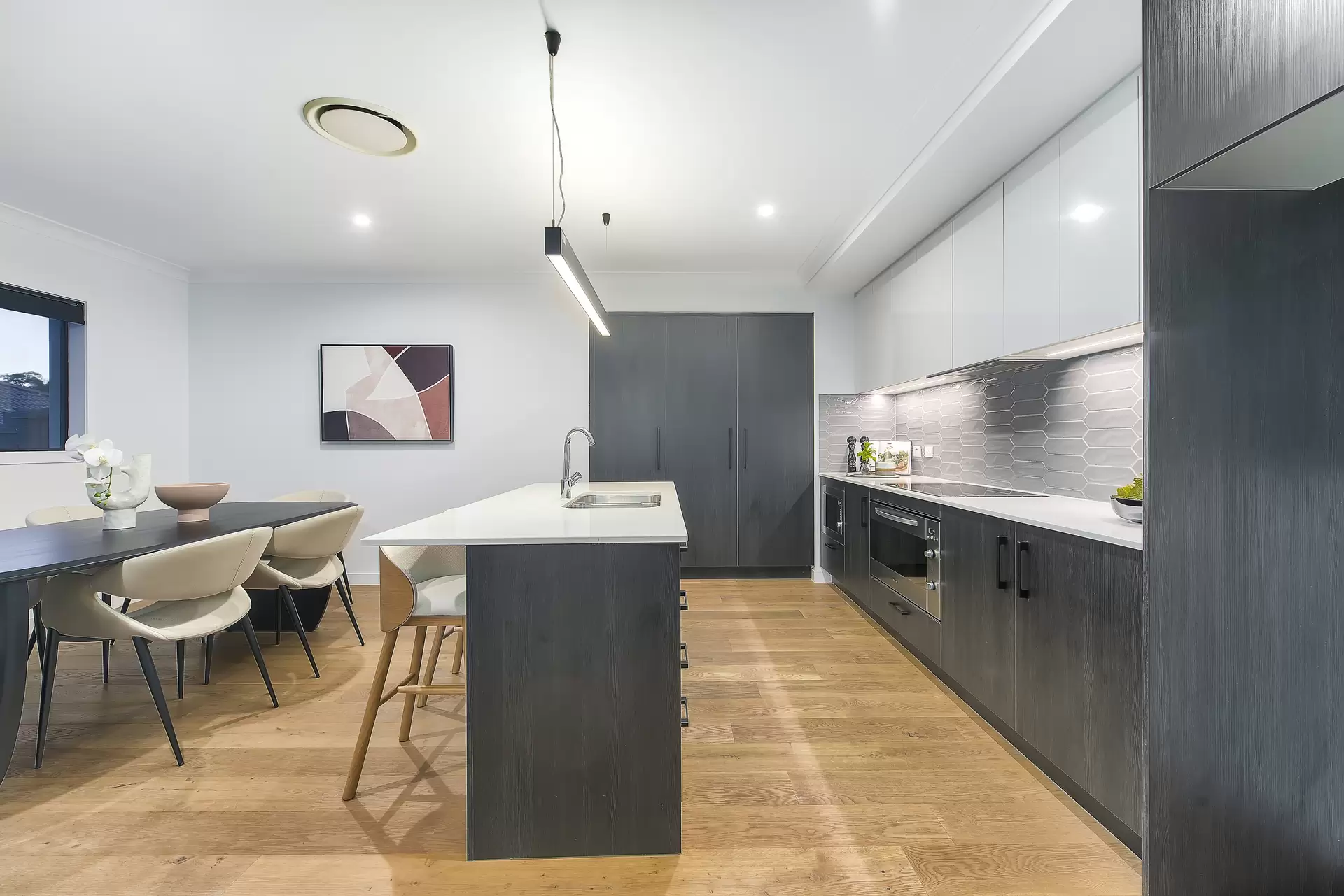18 Pinnibar Street, Bridgeman Downs Sold by Aurora Property - image 1