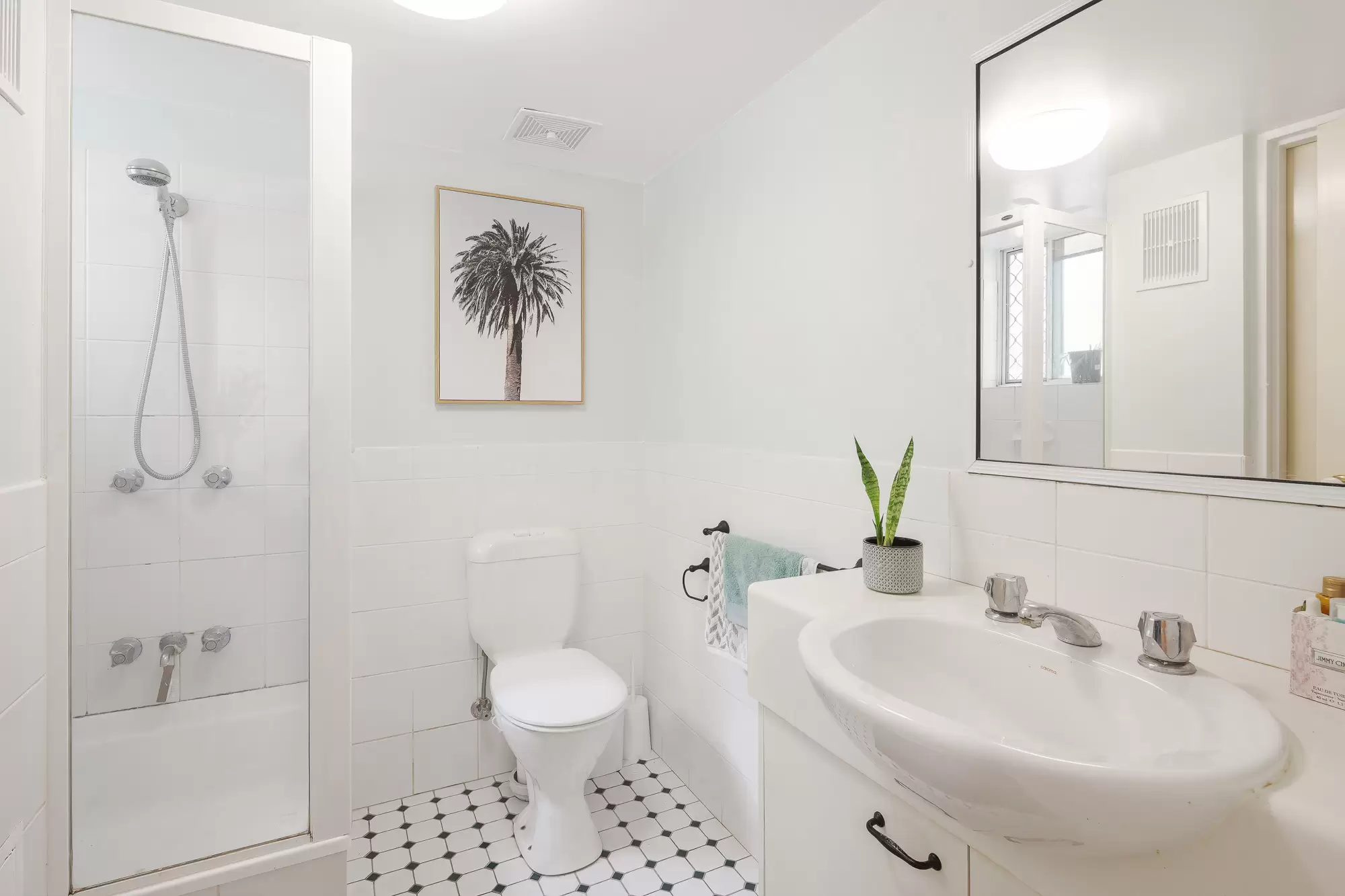 2/11 Franklin Street, Kelvin Grove Sold by Aurora Property - image 9