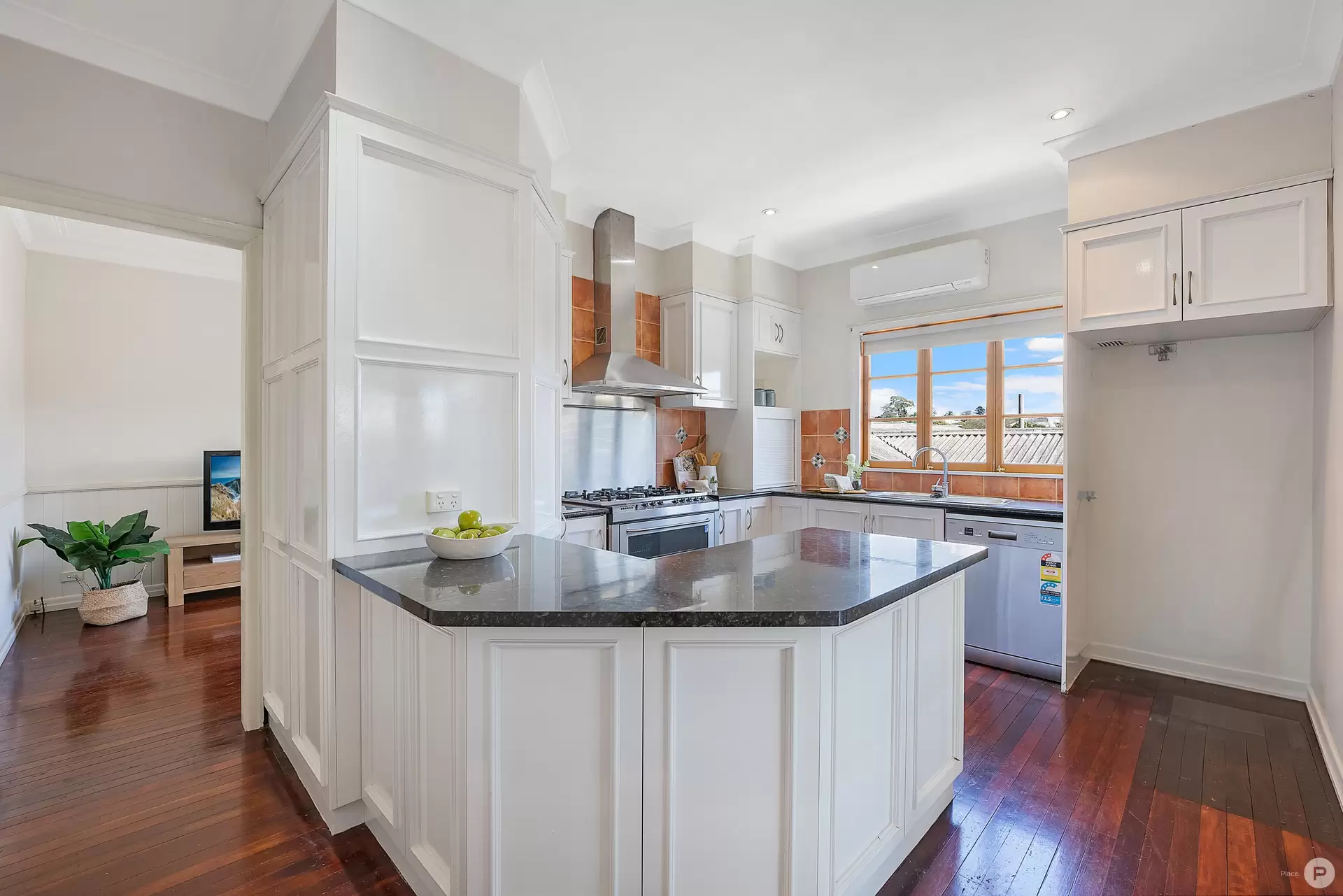 15 Chigwell Street, Wavell Heights Sold by Aurora Property - image 1