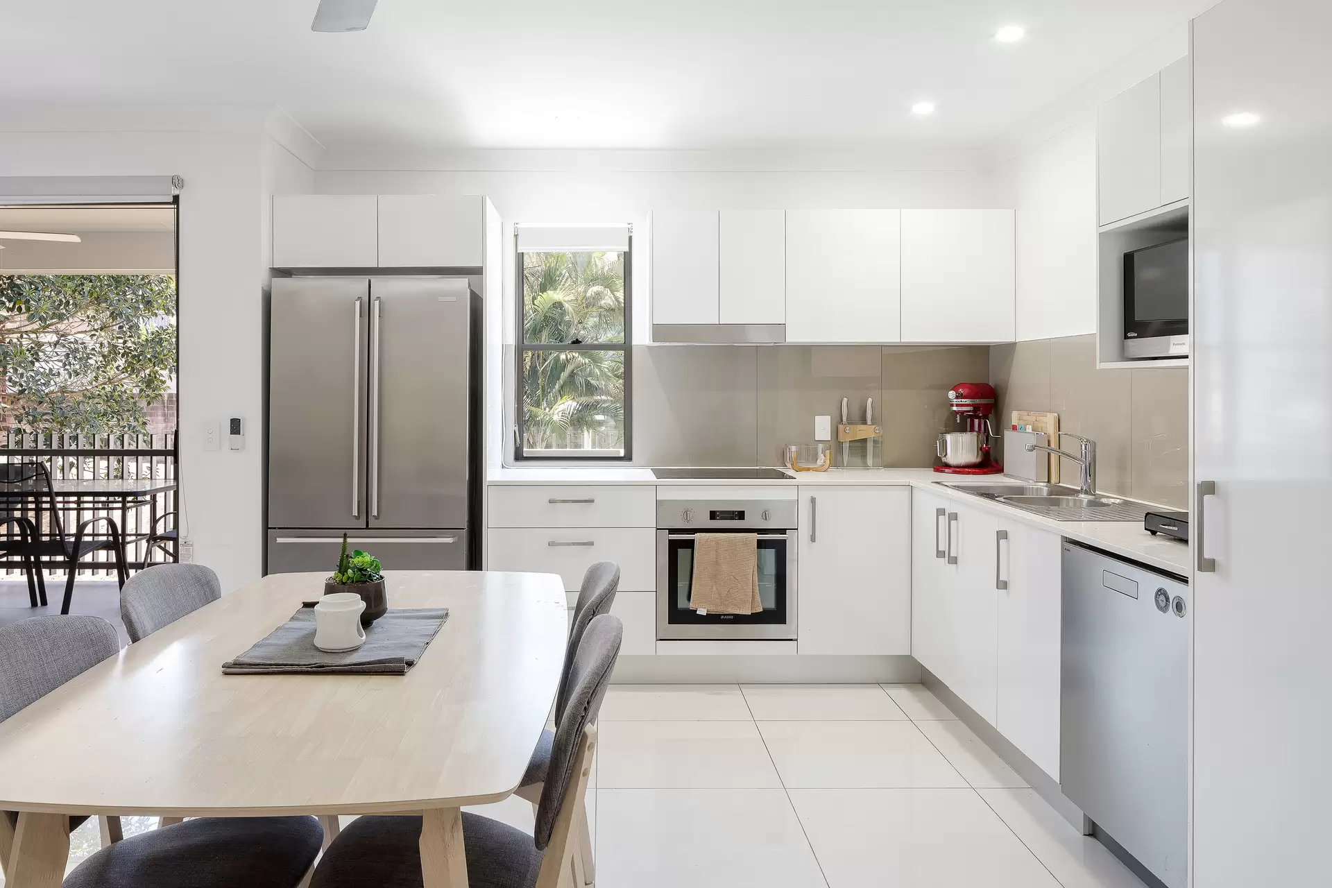9/15 Picot Street, Kelvin Grove Sold by Aurora Property - image 1