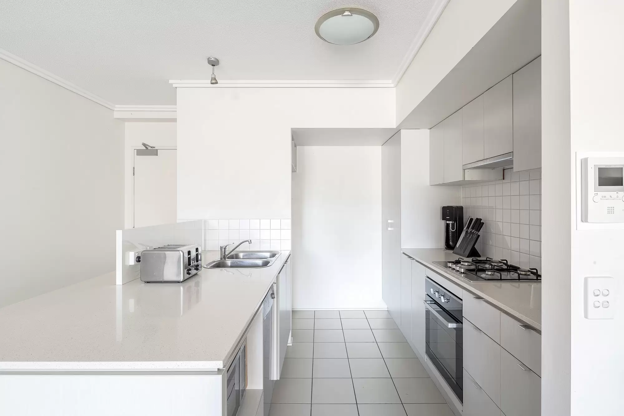 1024/18 Manning Street, Milton Sold by Aurora Property - image 3