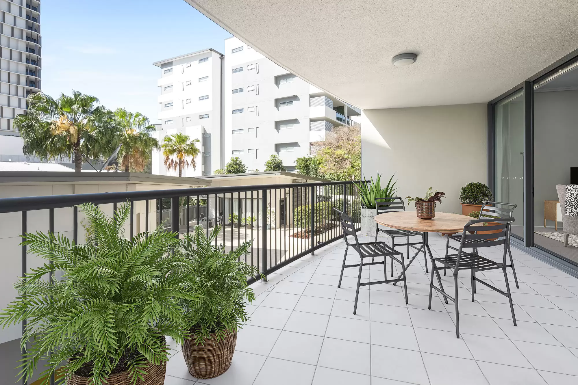 1024/18 Manning Street, Milton Sold by Aurora Property - image 4