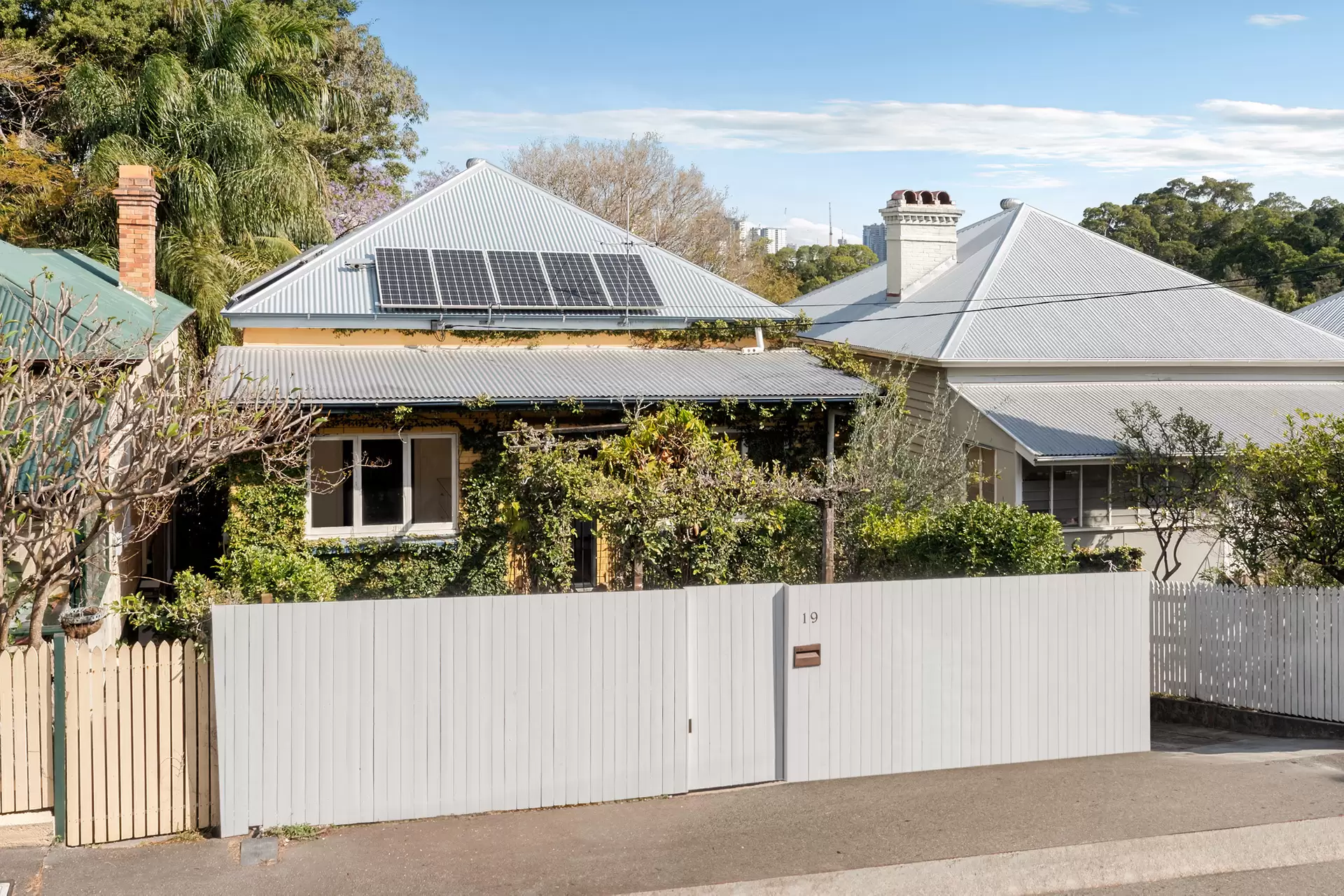 19 Normanby Terrace, Kelvin Grove Sold by Aurora Property - image 1
