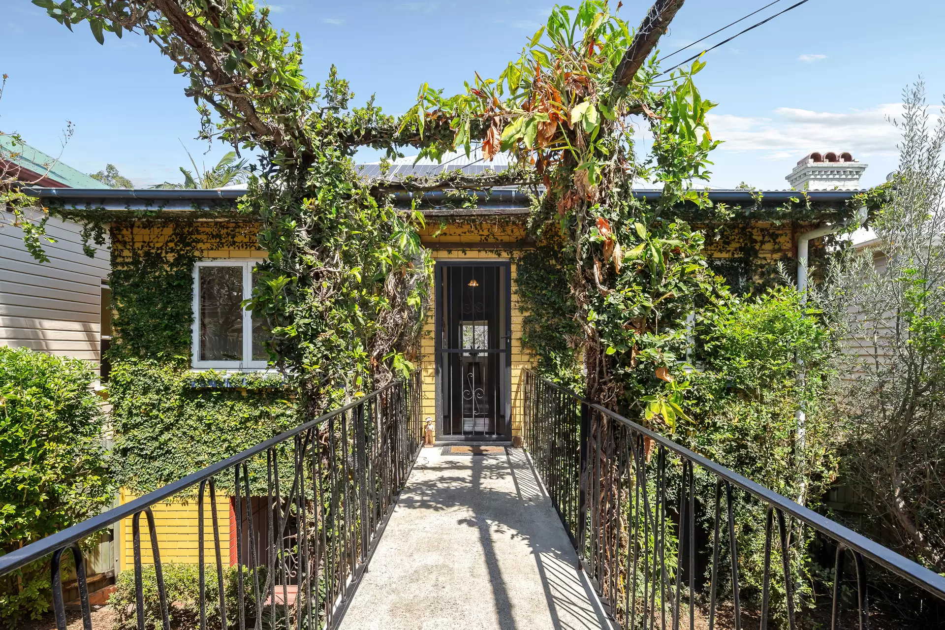 19 Normanby Terrace, Kelvin Grove Sold by Aurora Property - image 1