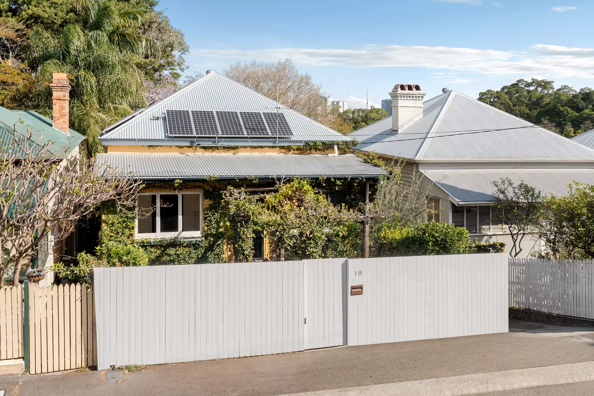 19 Normanby Terrace, Kelvin Grove Sold by Aurora Property - image 1