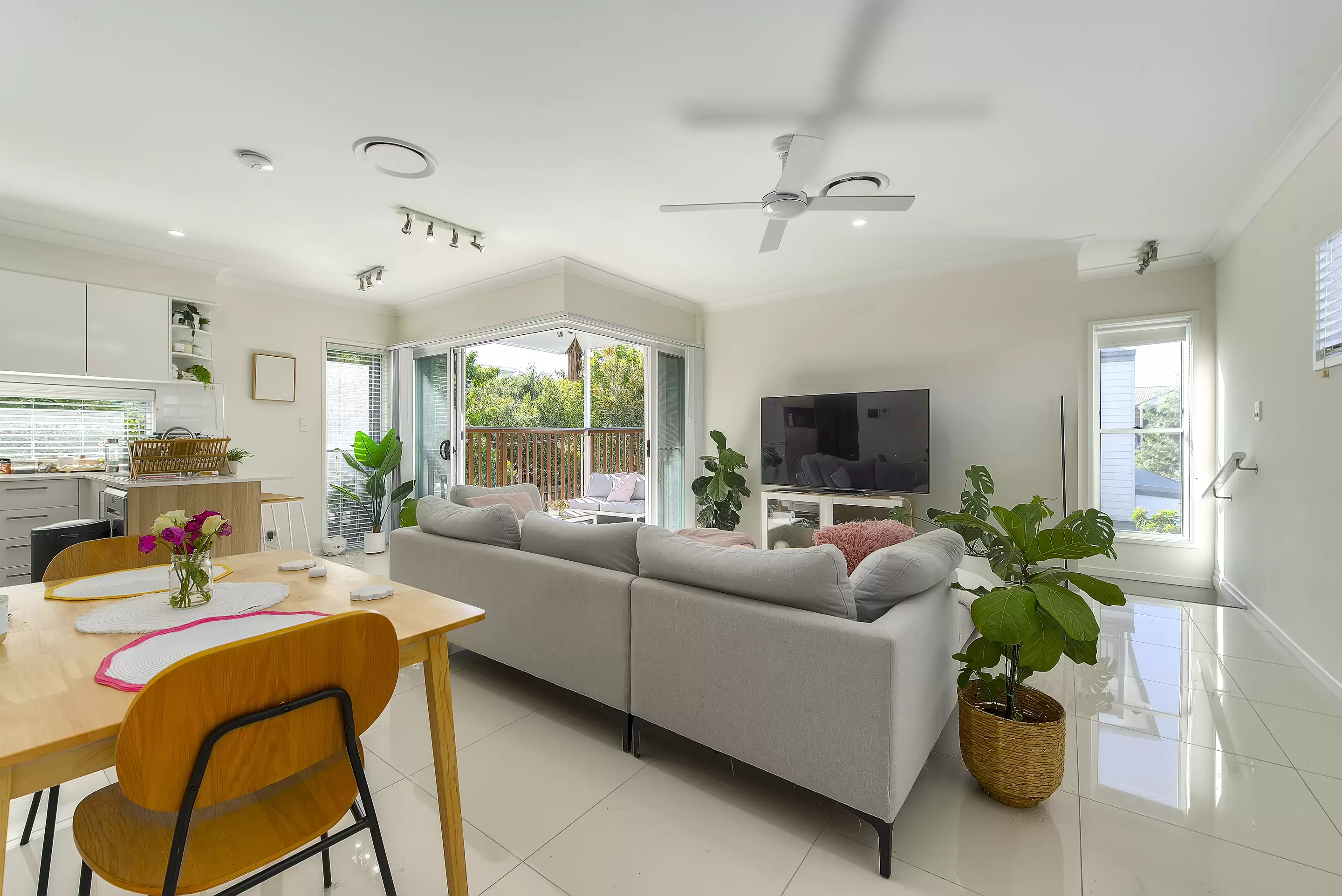 11/25 Hawthorne Street, Enoggera Sold by Aurora Property - image 2
