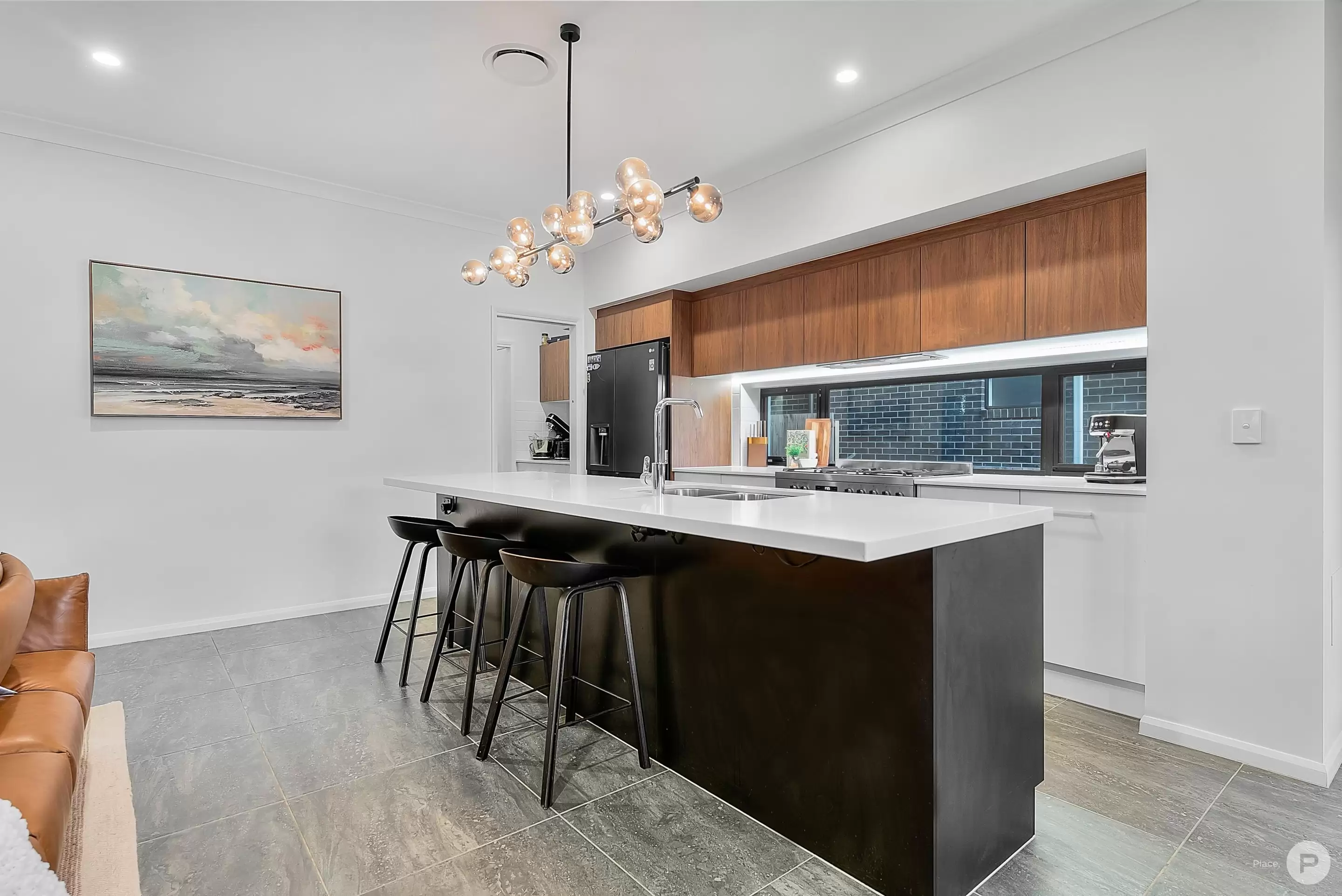 76 Buckland Road, Everton Hills Sold by Aurora Property - image 3
