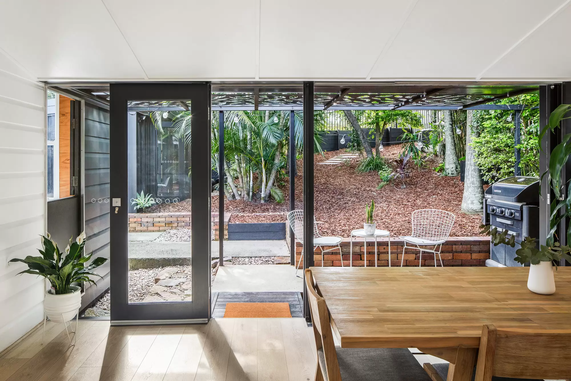 6 Normanby Terrace, Kelvin Grove Sold by Aurora Property - image 4