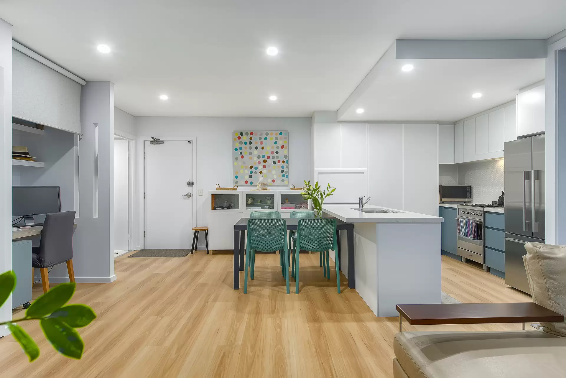19/26 Holland Street, Toowong Sold by Aurora Property - image 1
