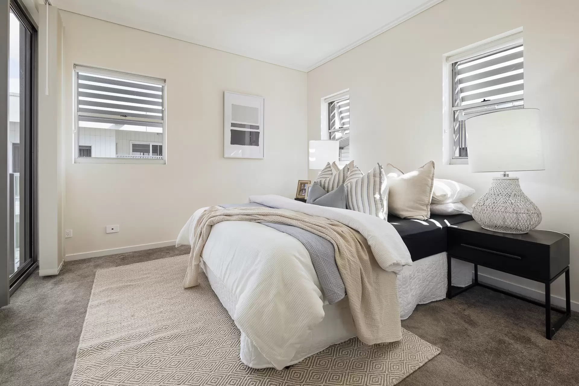 18/27 School Street, Kelvin Grove Sold by Aurora Property - image 1
