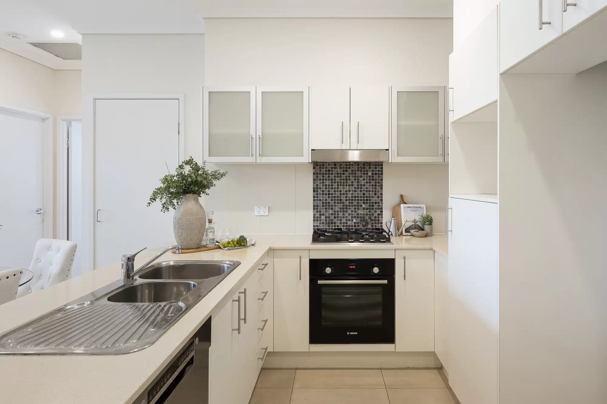 18/27 School Street, Kelvin Grove Sold by Aurora Property - image 5
