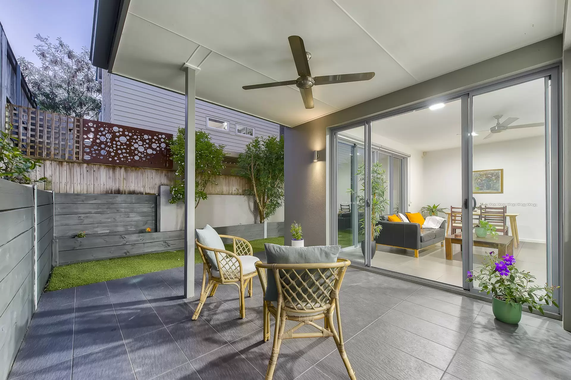 36 Wight Street, Milton Sold by Aurora Property - image 1