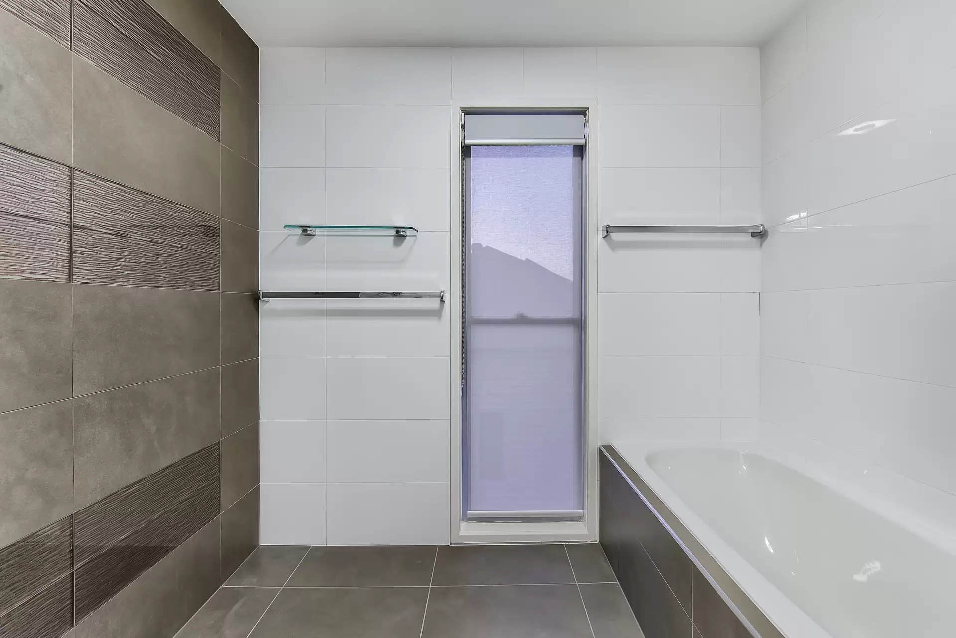 36 Wight Street, Milton Sold by Aurora Property - image 1