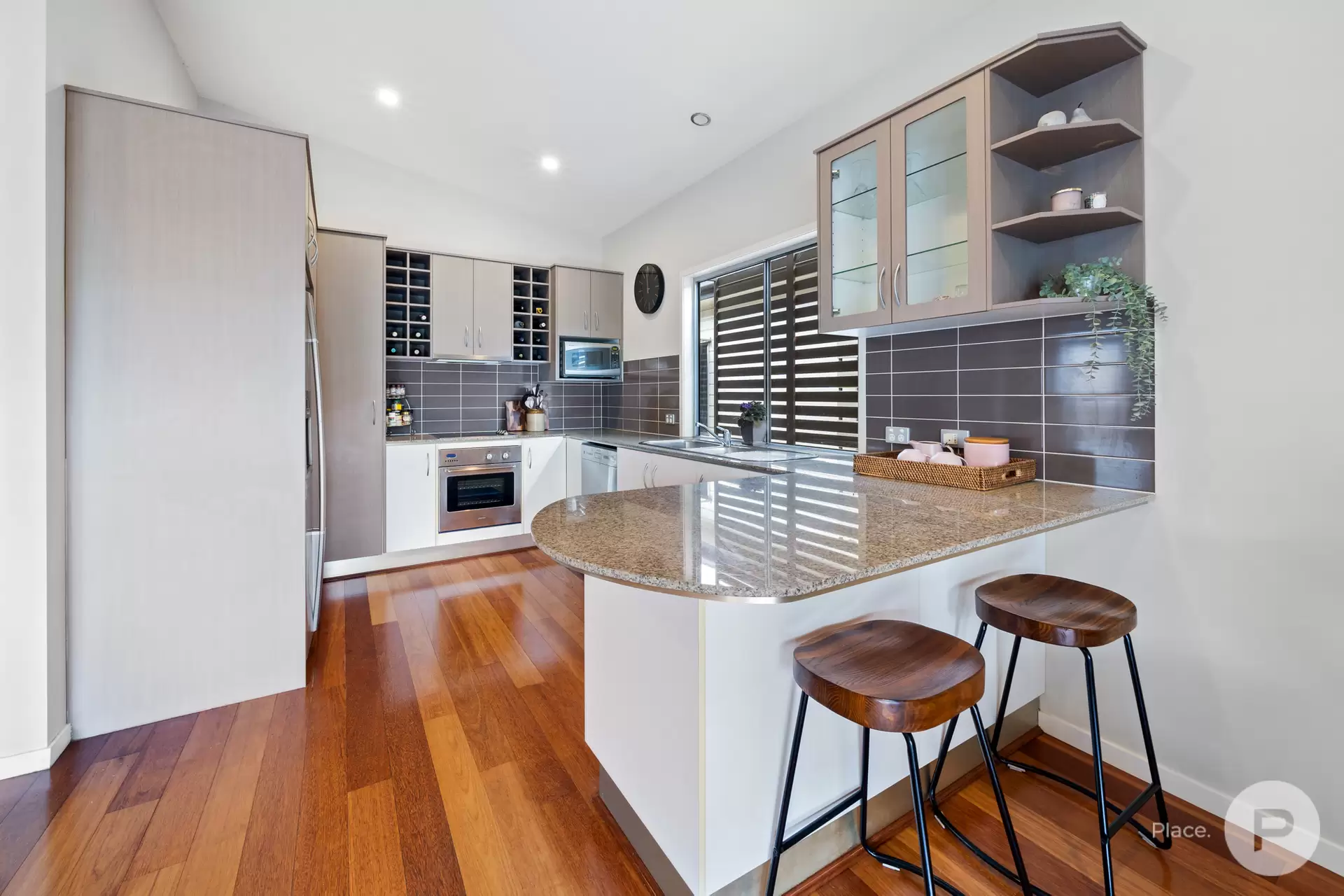 16 Gracemere Street, Newmarket Sold by Aurora Property - image 1