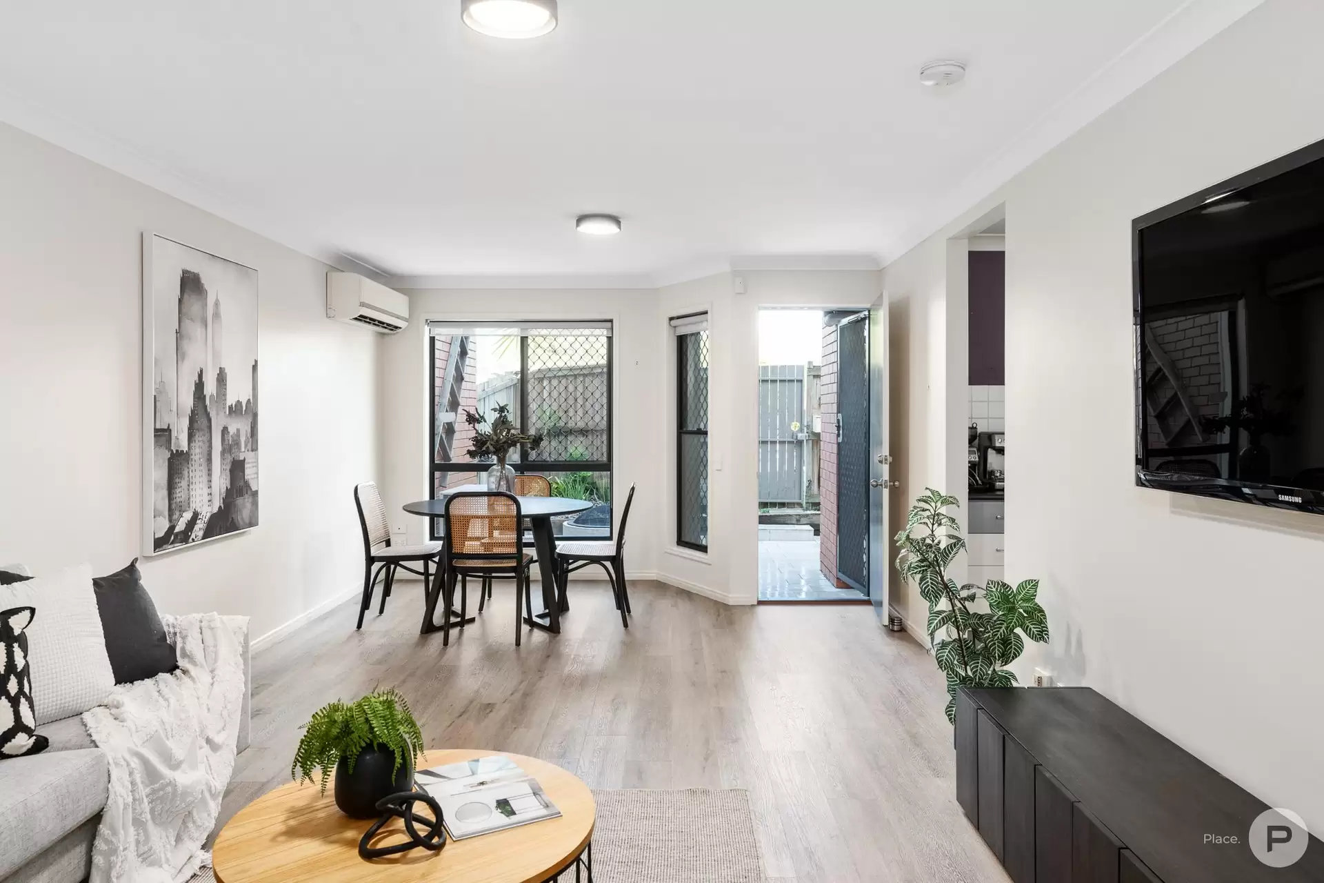 7/100 Lockrose Street, Mitchelton Sold by Aurora Property - image 1