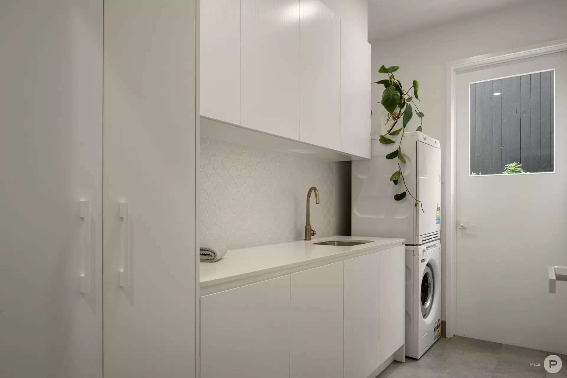 22A Bayview Terrace, Wavell Heights Sold by Aurora Property - image 1