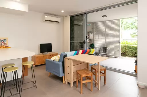 2/166 Herston Road, Herston Sold by Aurora Property