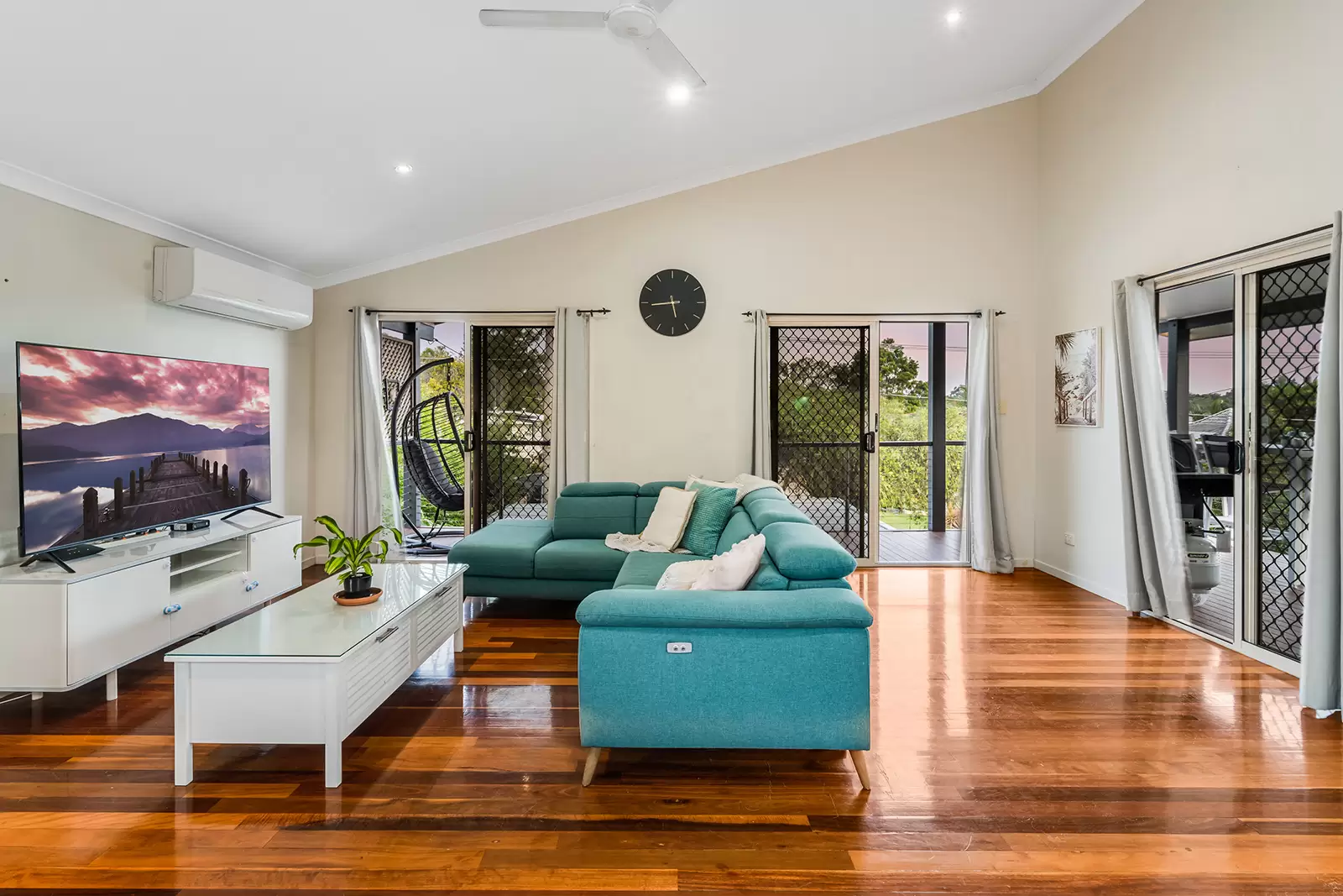 12 Buckingham Street, Margate Sold by Aurora Property - image 4