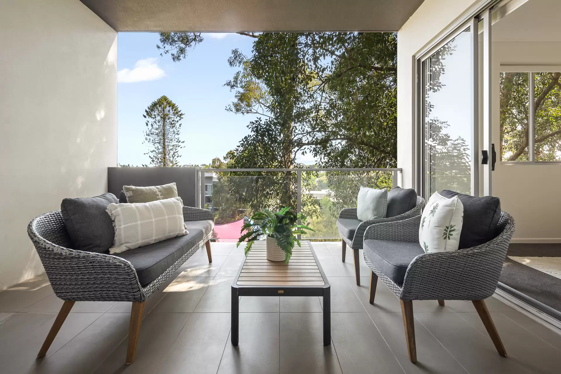 405/148 Victoria Park Road, Kelvin Grove Sold by Aurora Property - image 1