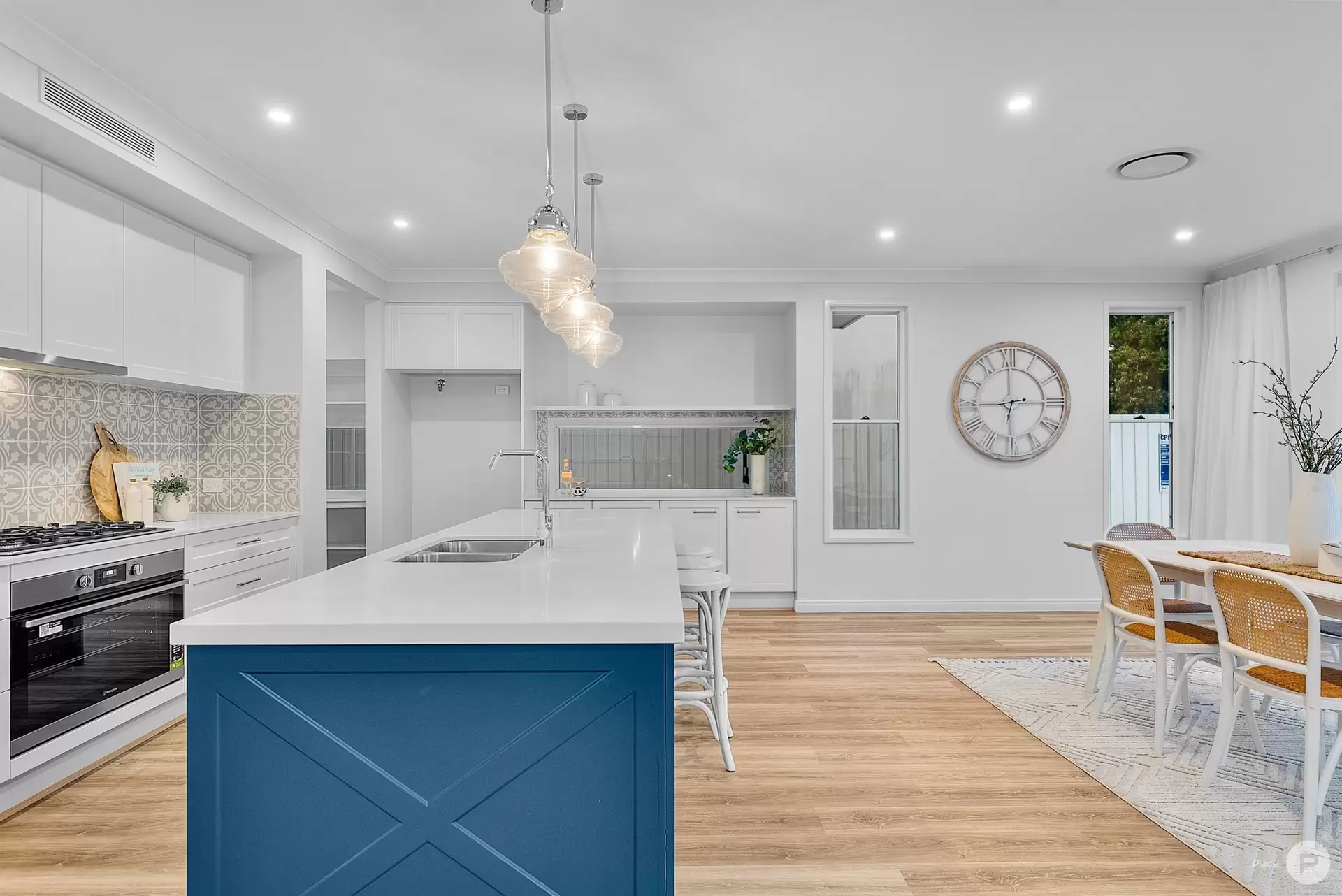 11 East Street, Kedron Sold by Aurora Property - image 1