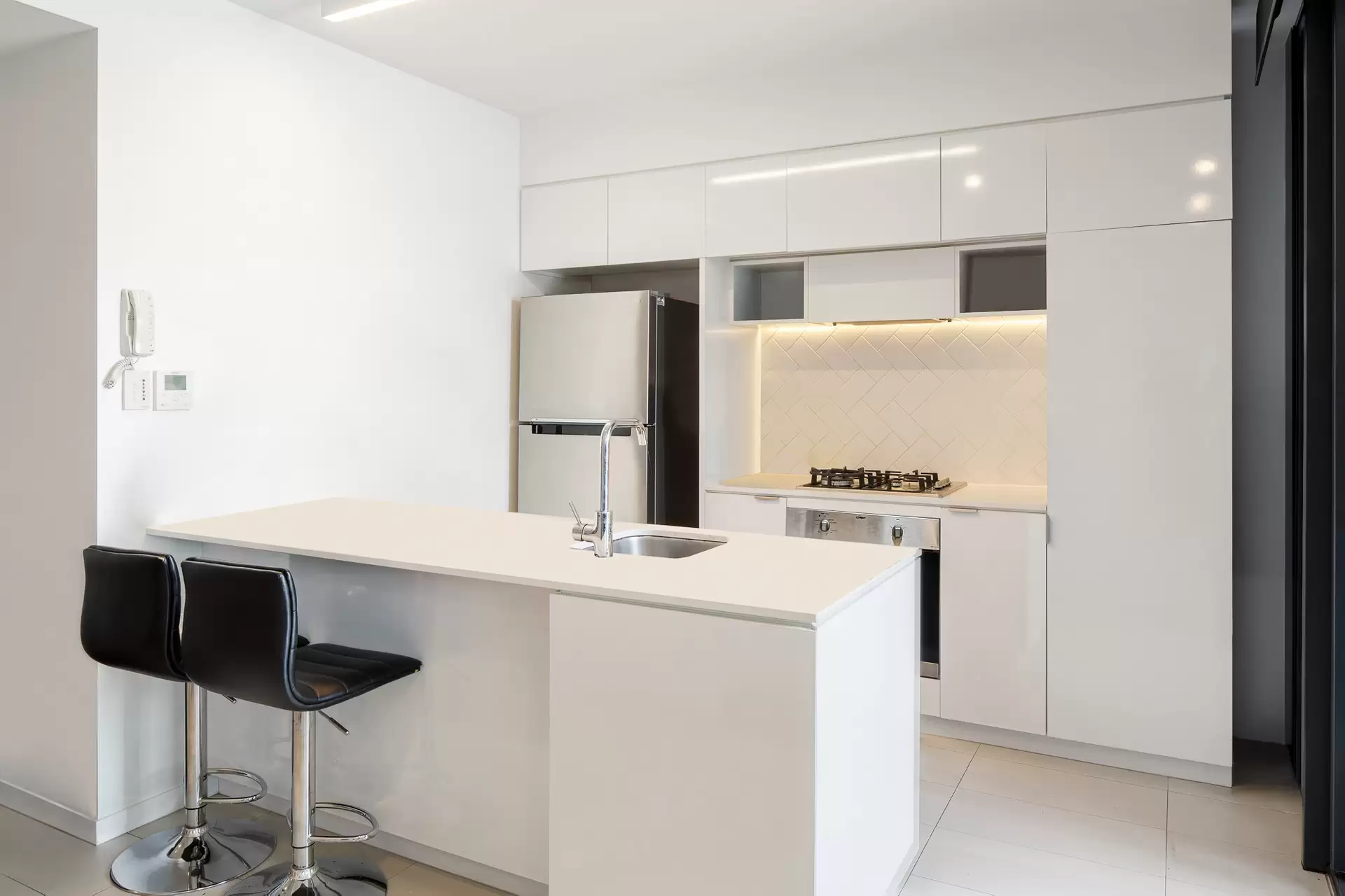 1064/36 Evelyn Street, Newstead Sold by Aurora Property - image 1