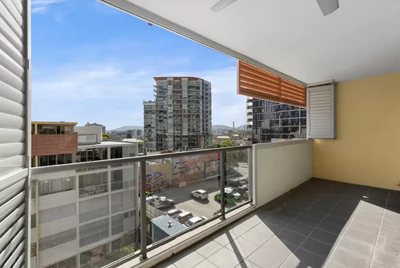 2602/6-10 Manning Street, South Brisbane Sold by Aurora Property - image 7