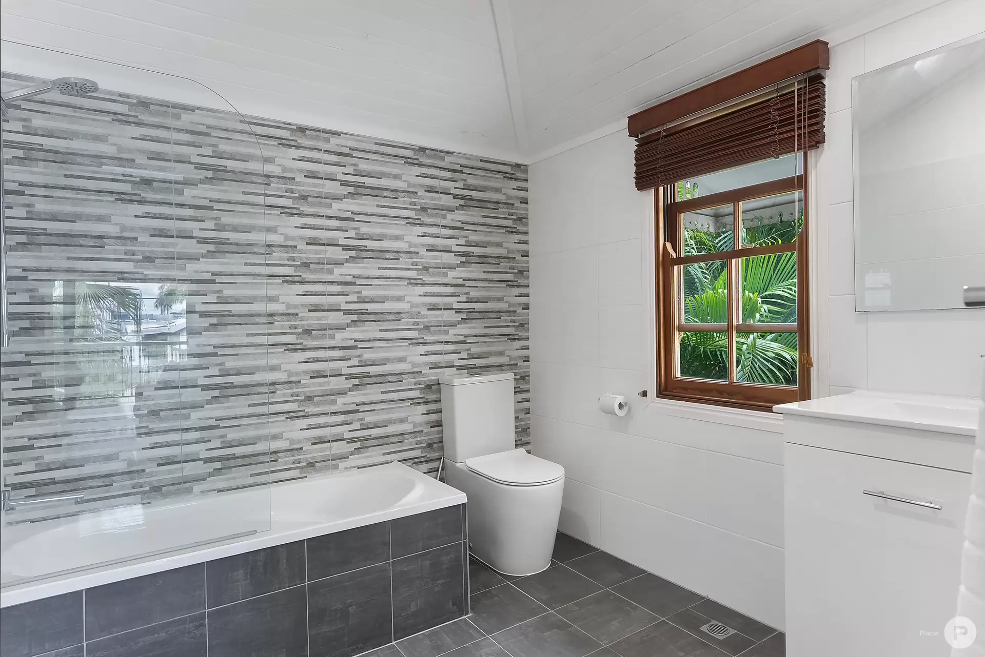 22 Lucy Street, Albion Sold by Aurora Property - image 1