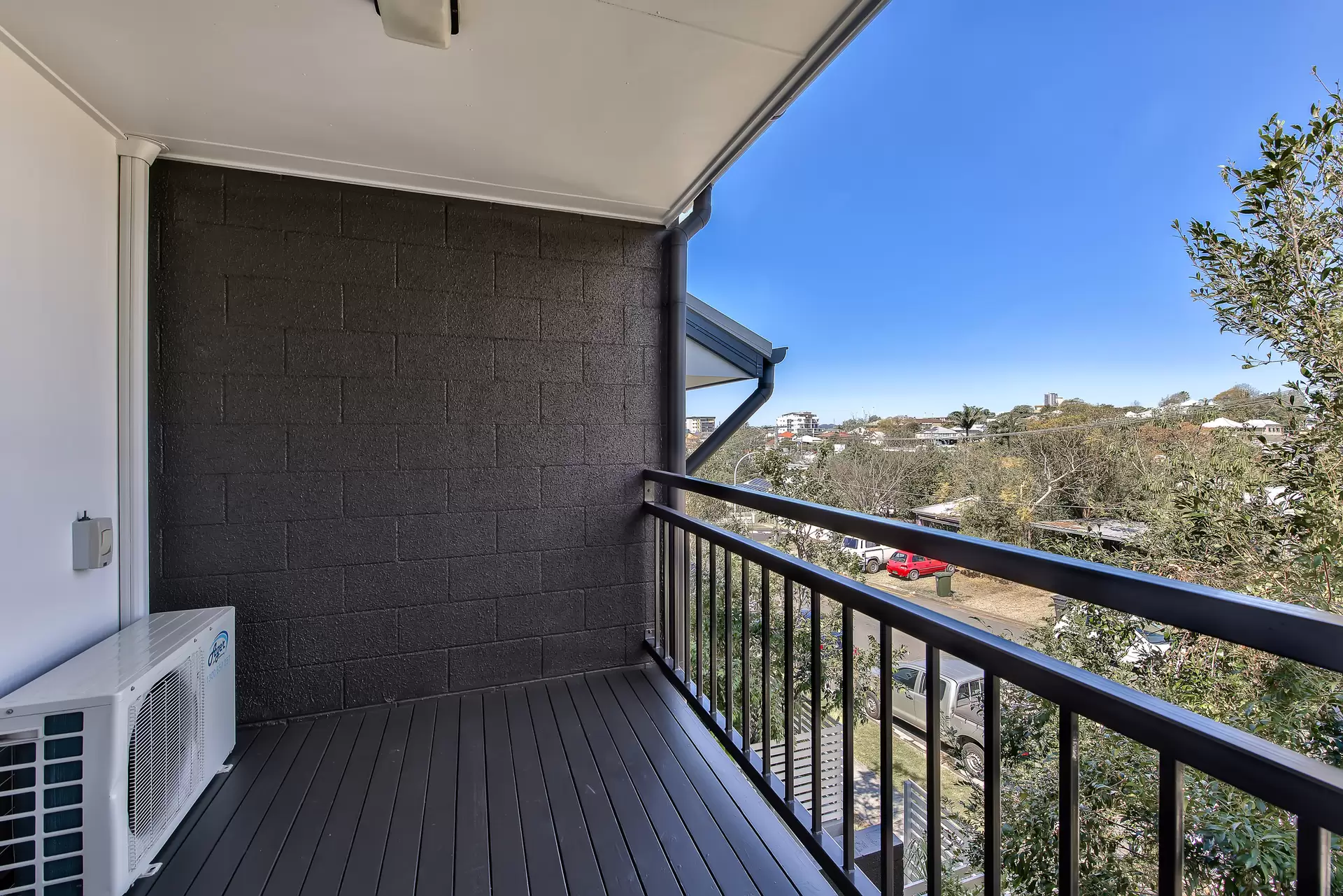 6/36 Tenth Ave, Windsor Sold by Aurora Property - image 1
