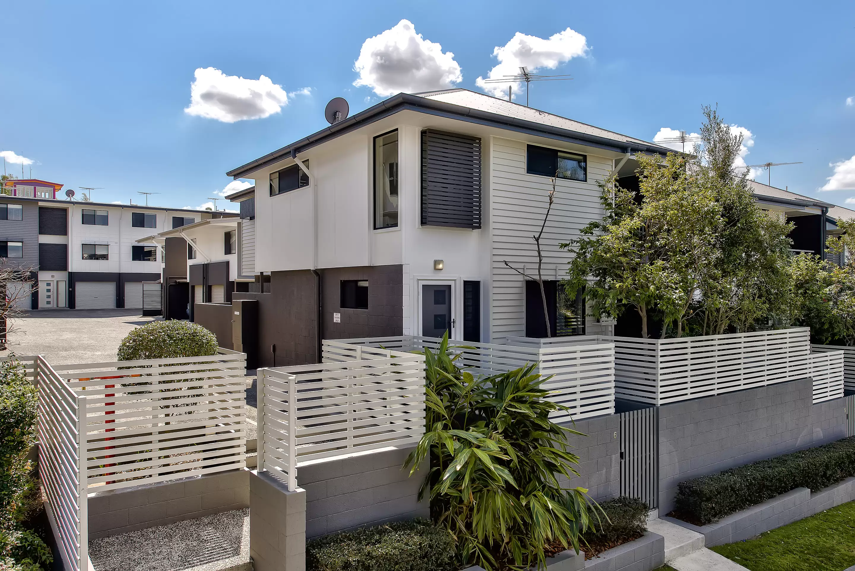 6/36 Tenth Ave, Windsor Sold by Aurora Property - image 2
