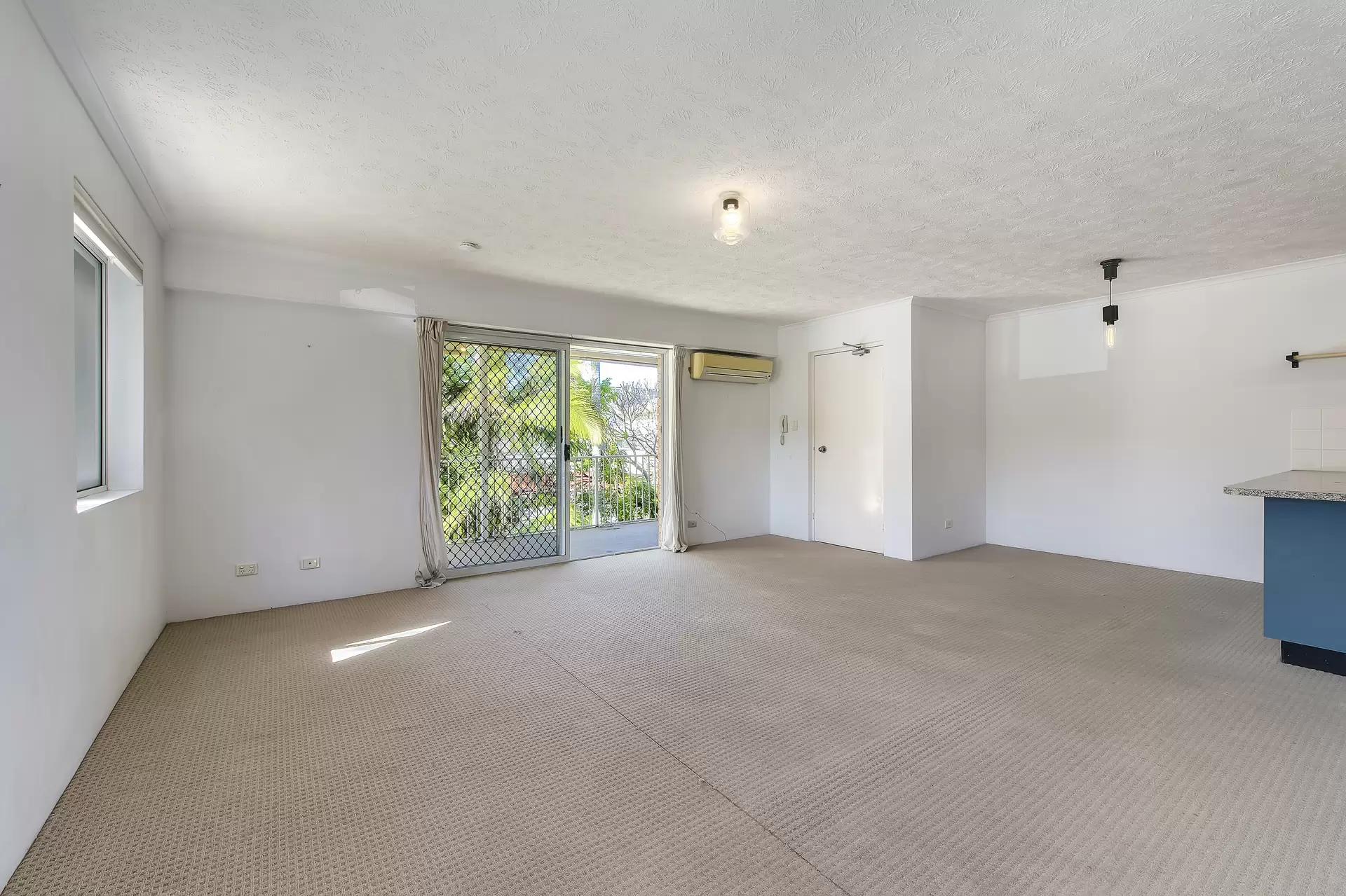 4/63 Thistle Street, Lutwyche Sold by Aurora Property - image 1