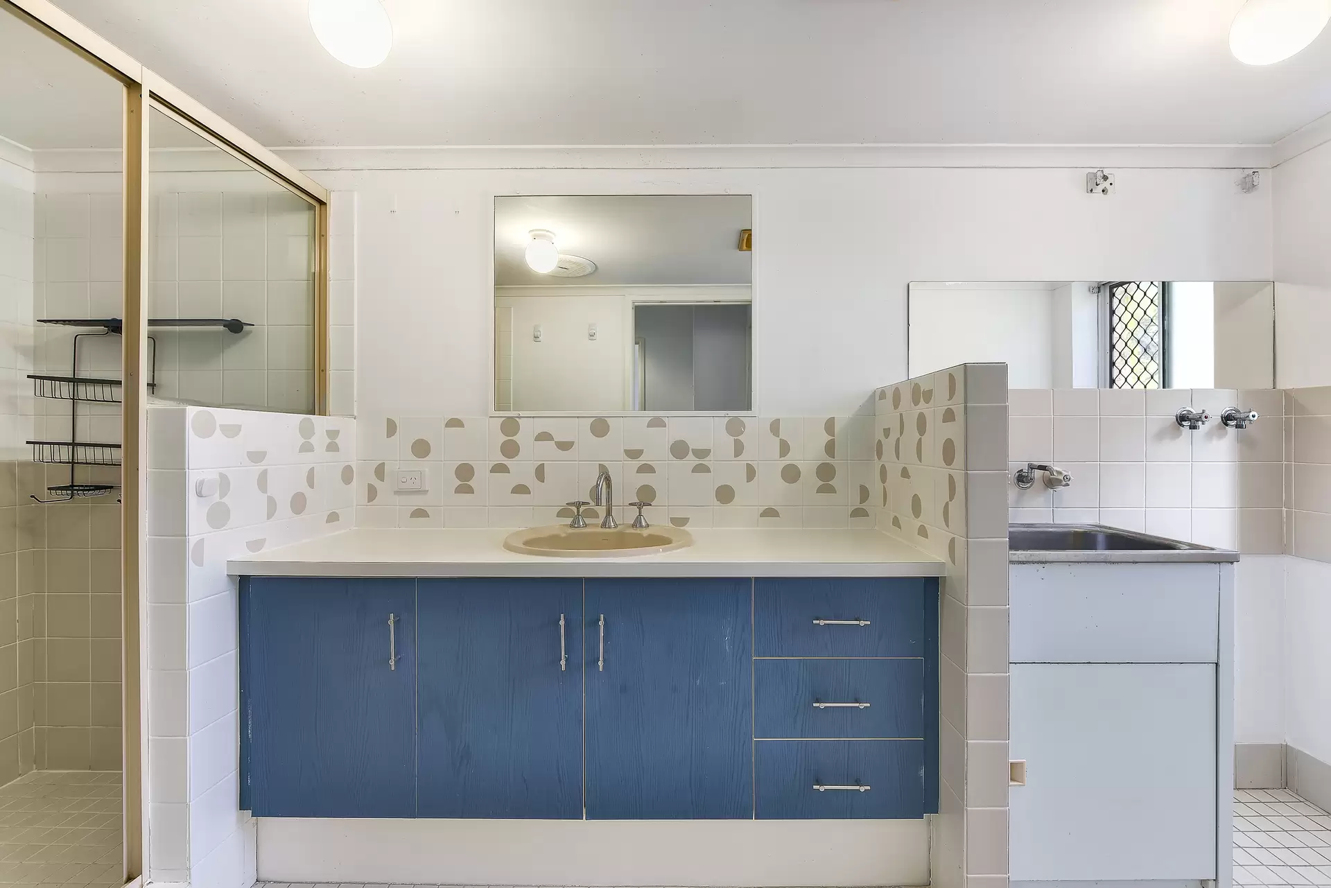 4/63 Thistle Street, Lutwyche Sold by Aurora Property - image 1