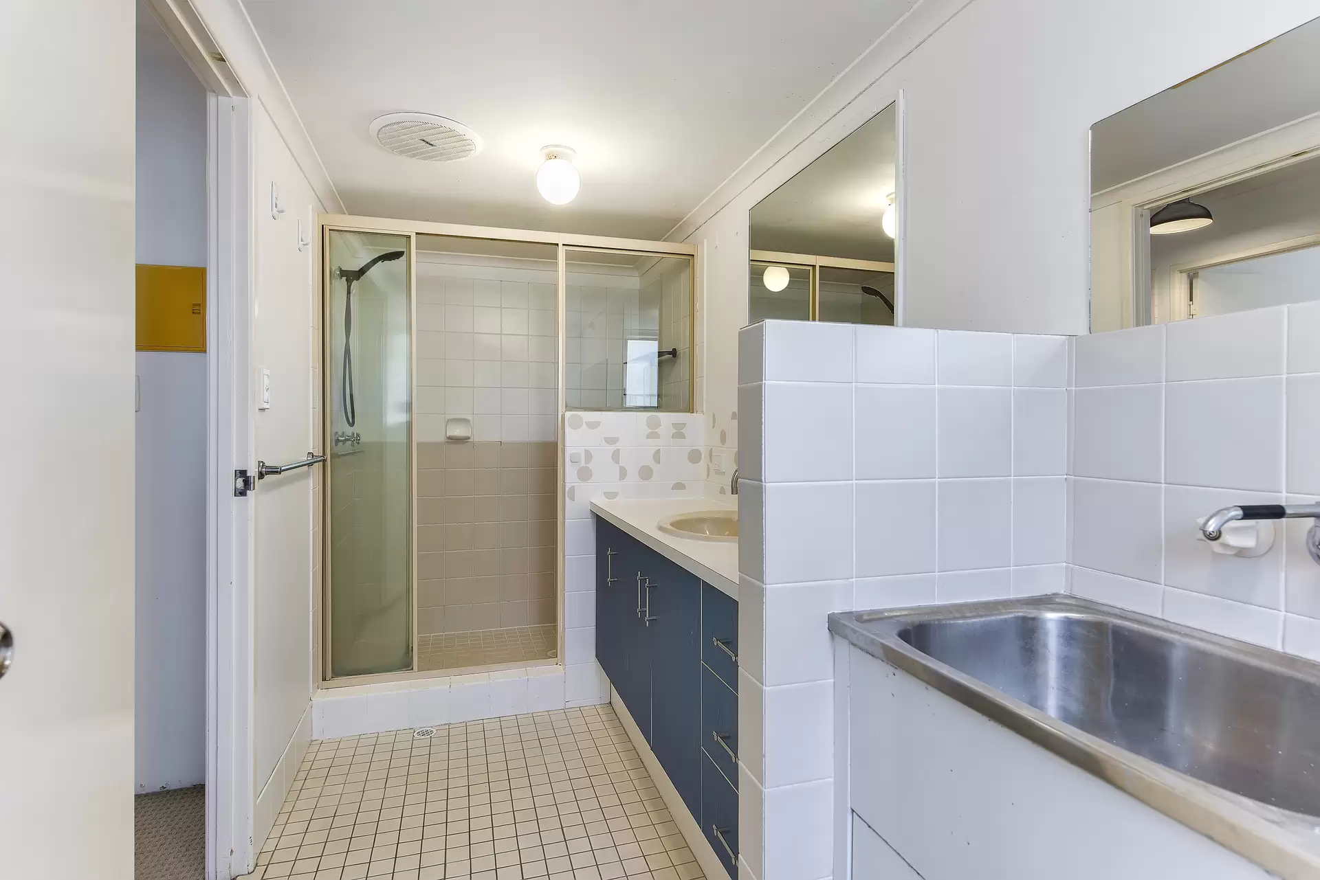 4/63 Thistle Street, Lutwyche Sold by Aurora Property - image 1