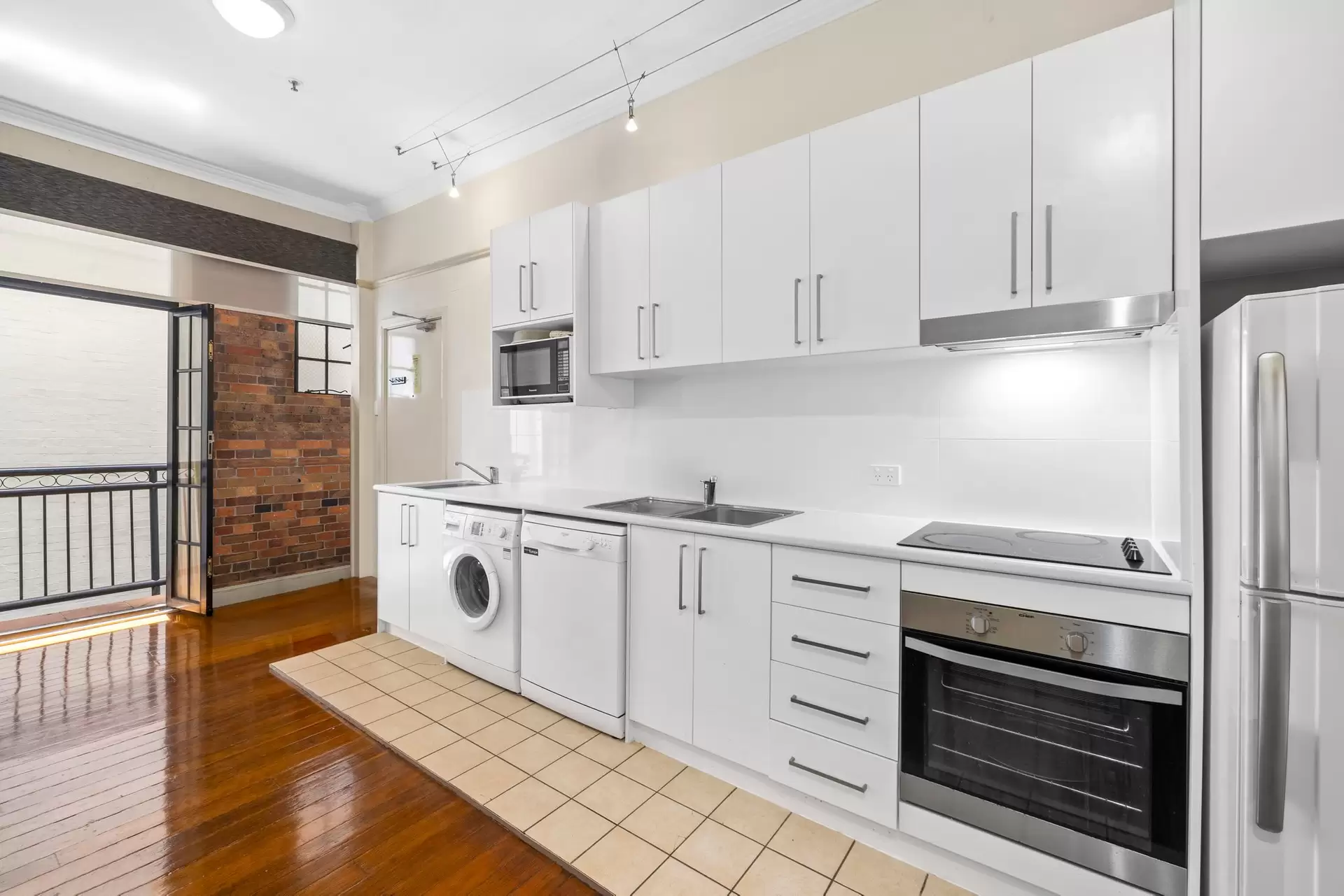 30/53 Edward Street, Brisbane City Sold by Aurora Property - image 1