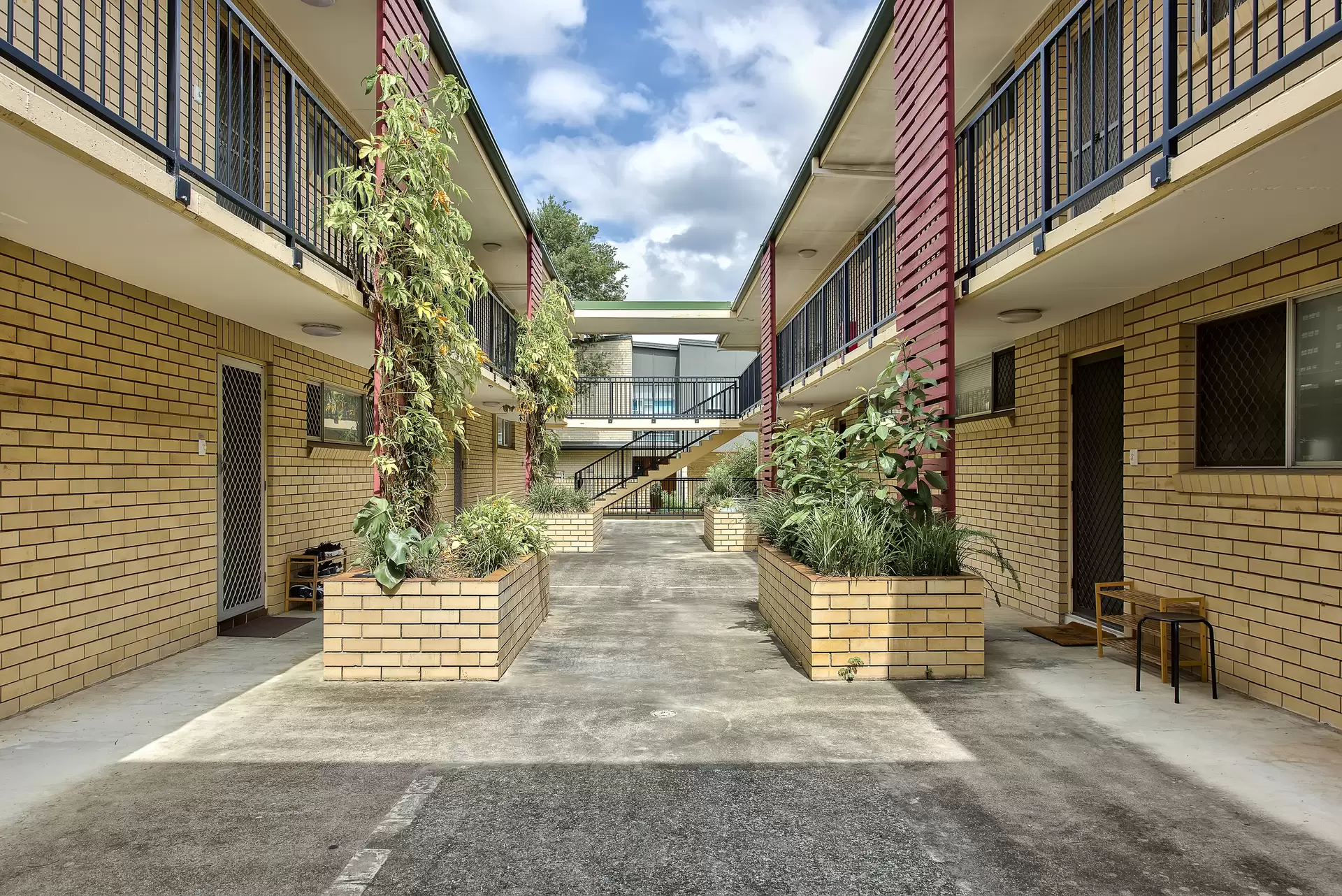 5/23 Augustus Street, Toowong Sold by Aurora Property - image 1