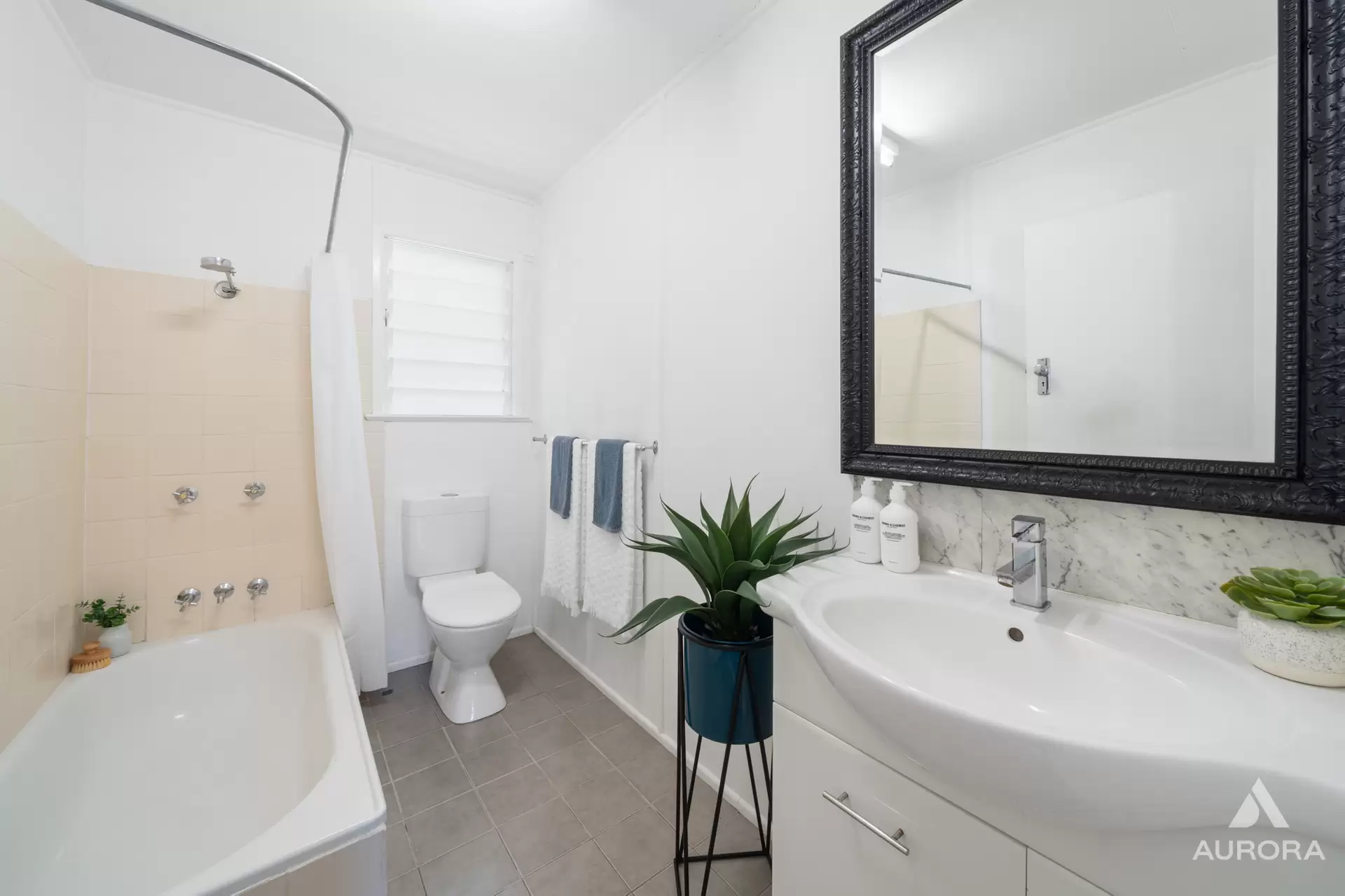 3/51 Lindsay Street, Ashgrove Sold by Aurora Property - image 1