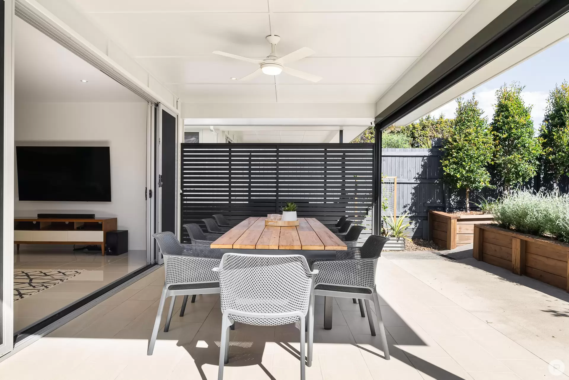 8A Sheena Street, Geebung Sold by Aurora Property - image 1