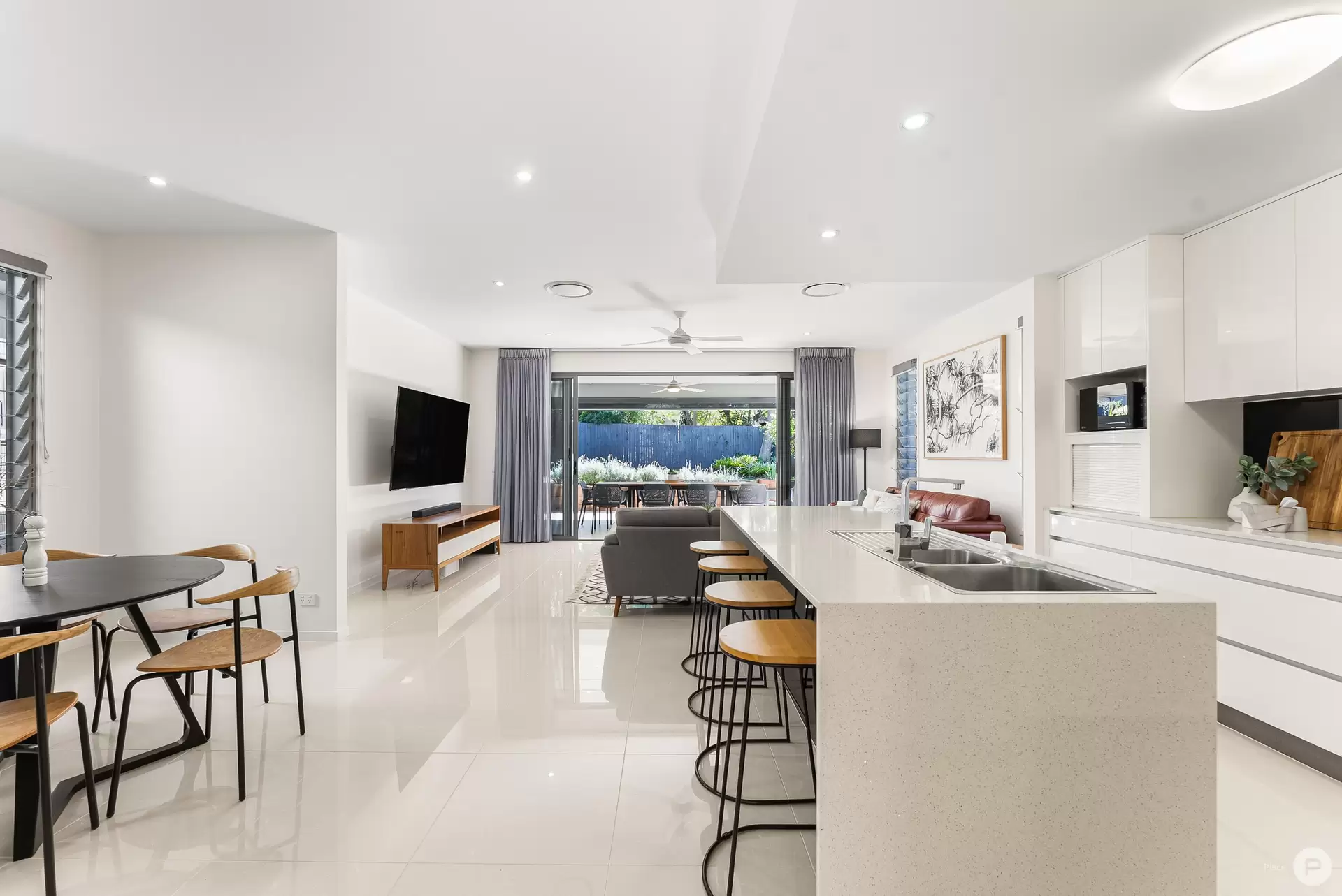 8A Sheena Street, Geebung Sold by Aurora Property - image 1