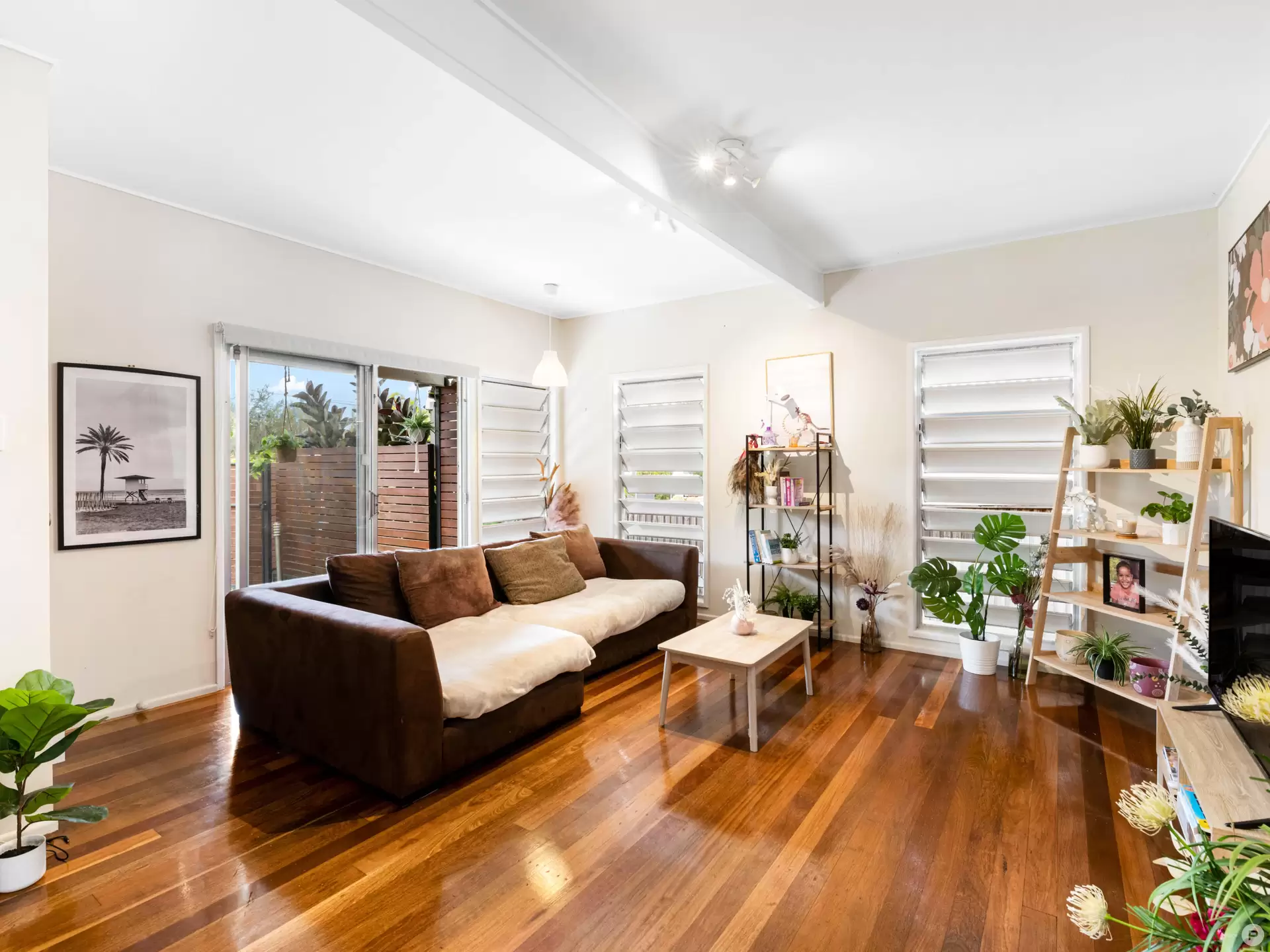 7 Franciscea Street, Everton Hills Sold by Aurora Property - image 1