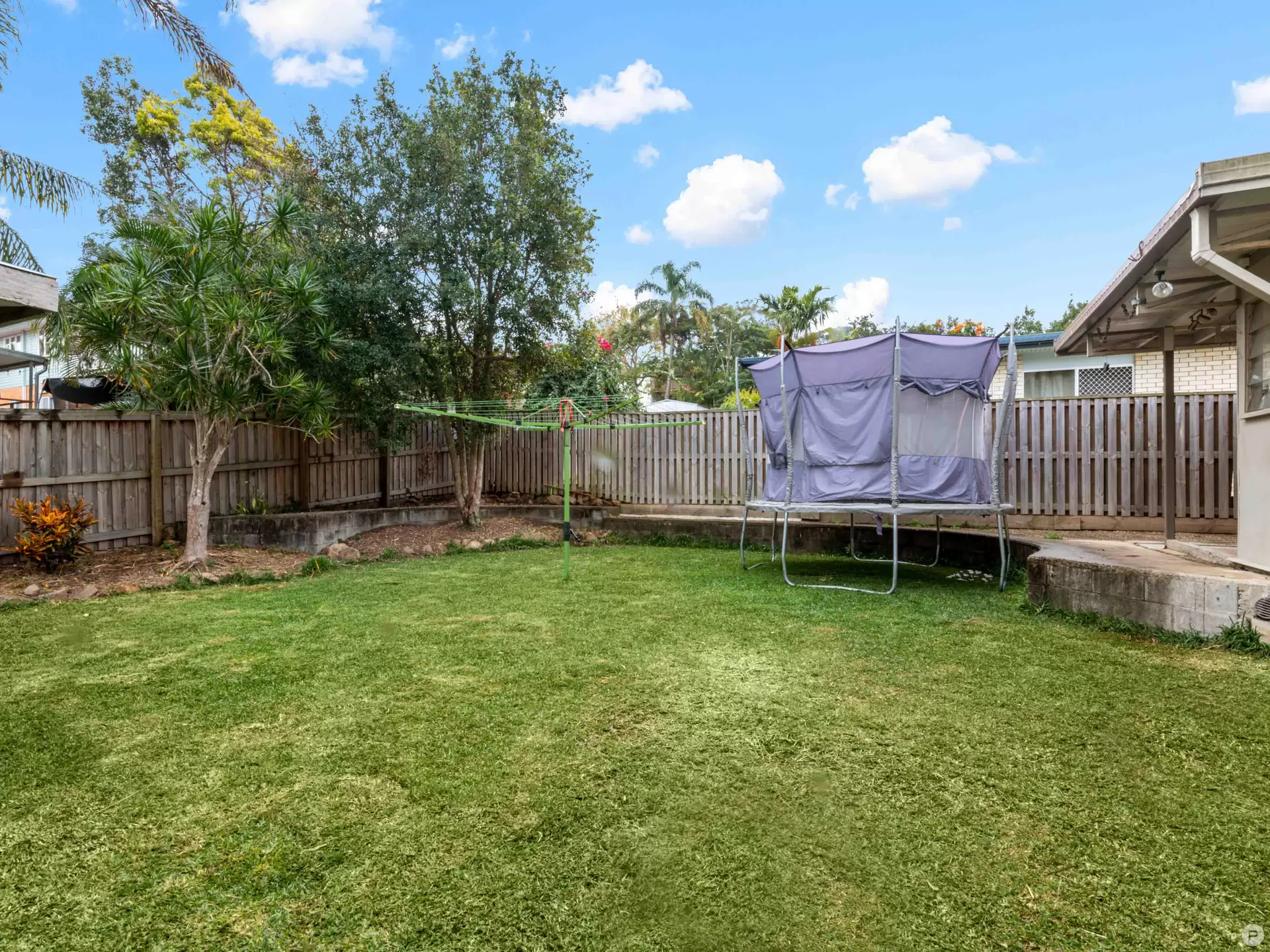 7 Franciscea Street, Everton Hills Sold by Aurora Property - image 1