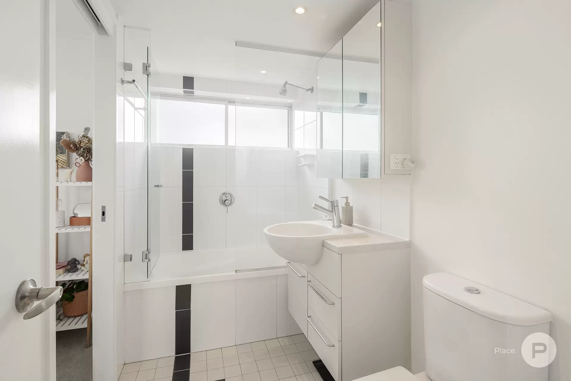 4803/2 Carraway Street, Kelvin Grove Sold by Aurora Property - image 1