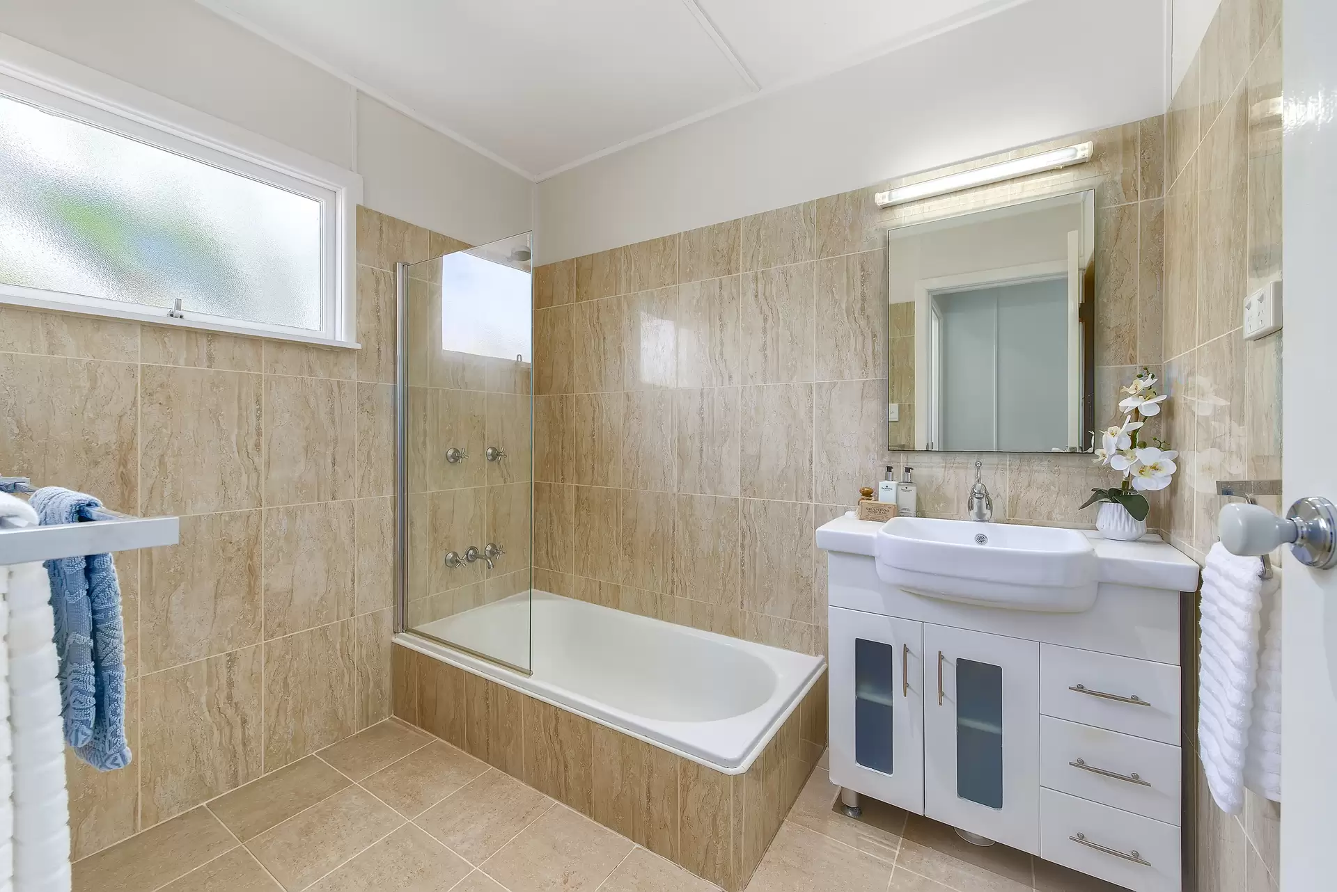 33 Redbank Road, Redcliffe Sold by Aurora Property - image 1