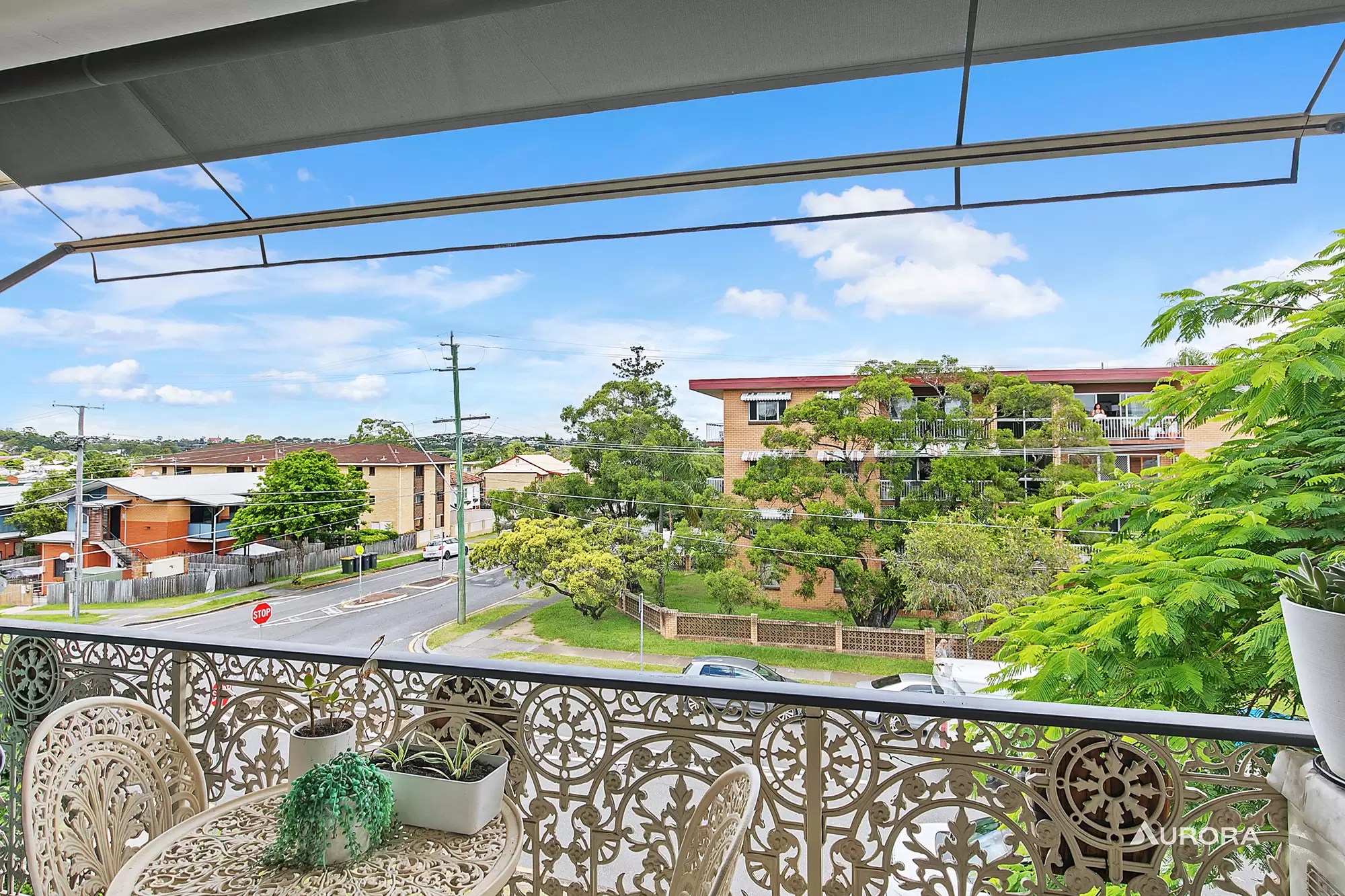 4/334 Cornwall Street, Greenslopes Sold by Aurora Property - image 3