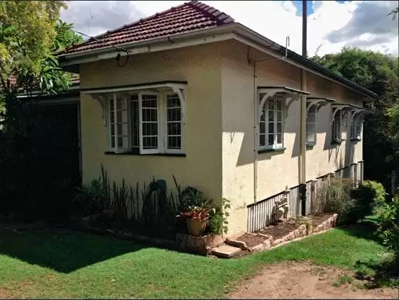 220 Coopers Camp Road, Ashgrove Sold by Aurora Property - image 3