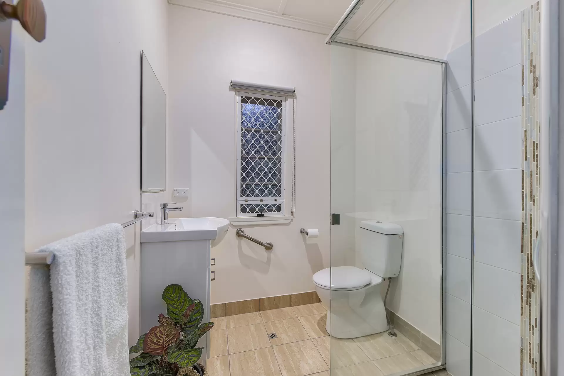 172 Lloyd Street, Enoggera Sold by Aurora Property - image 1