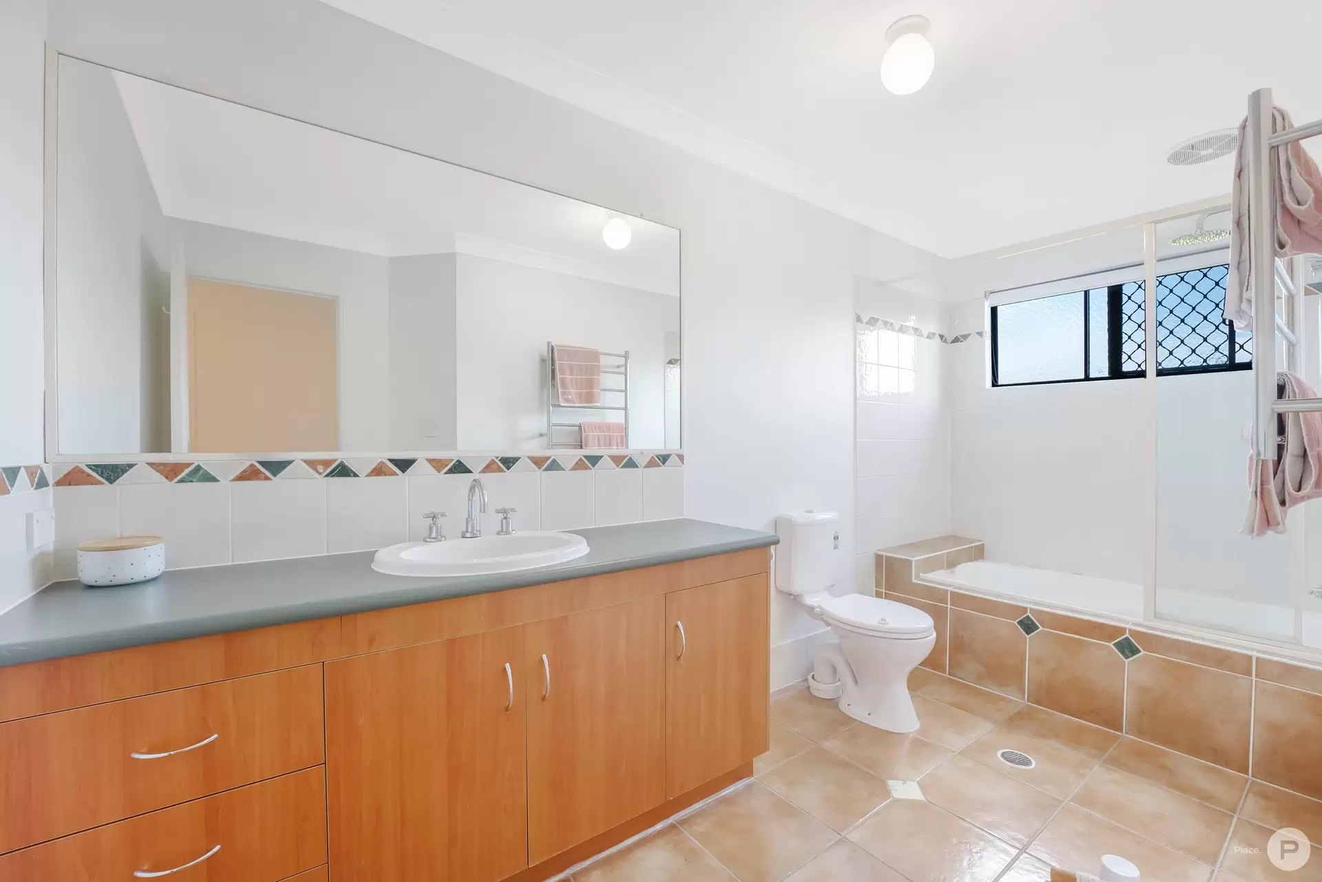 21/960 Hamilton Road, McDowall Sold by Aurora Property - image 1