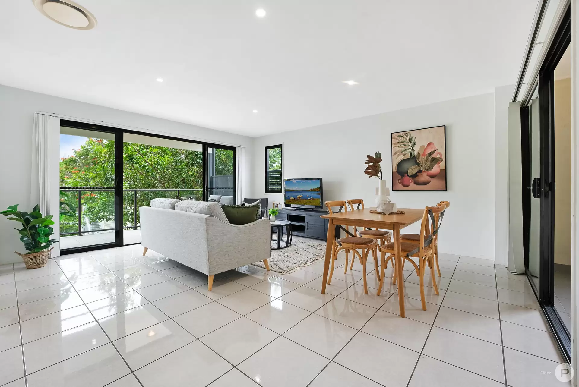 32 Farm Street, Newmarket Sold by Aurora Property - image 1