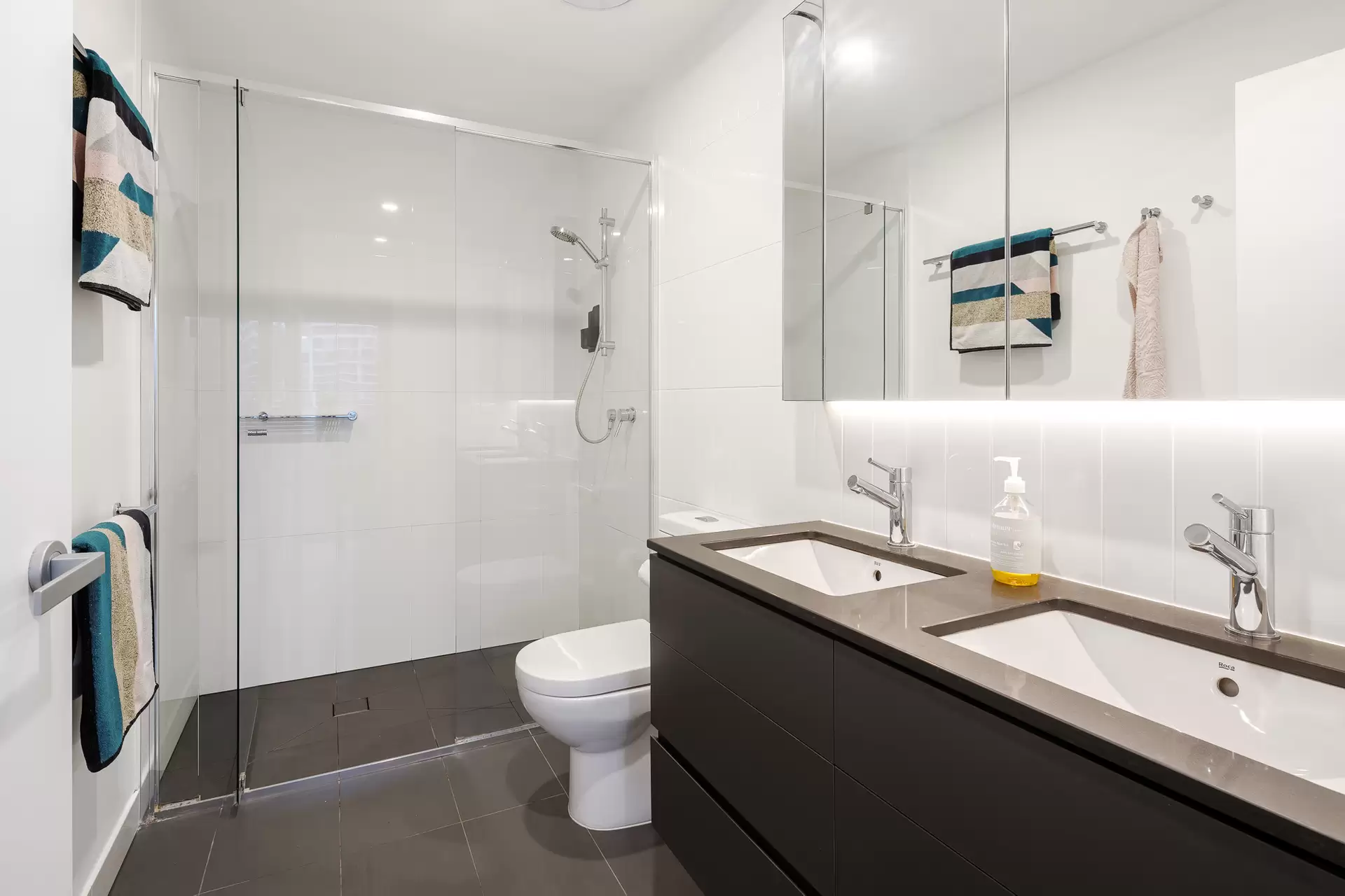3081/36 Evelyn Street, Newstead Sold by Aurora Property - image 1