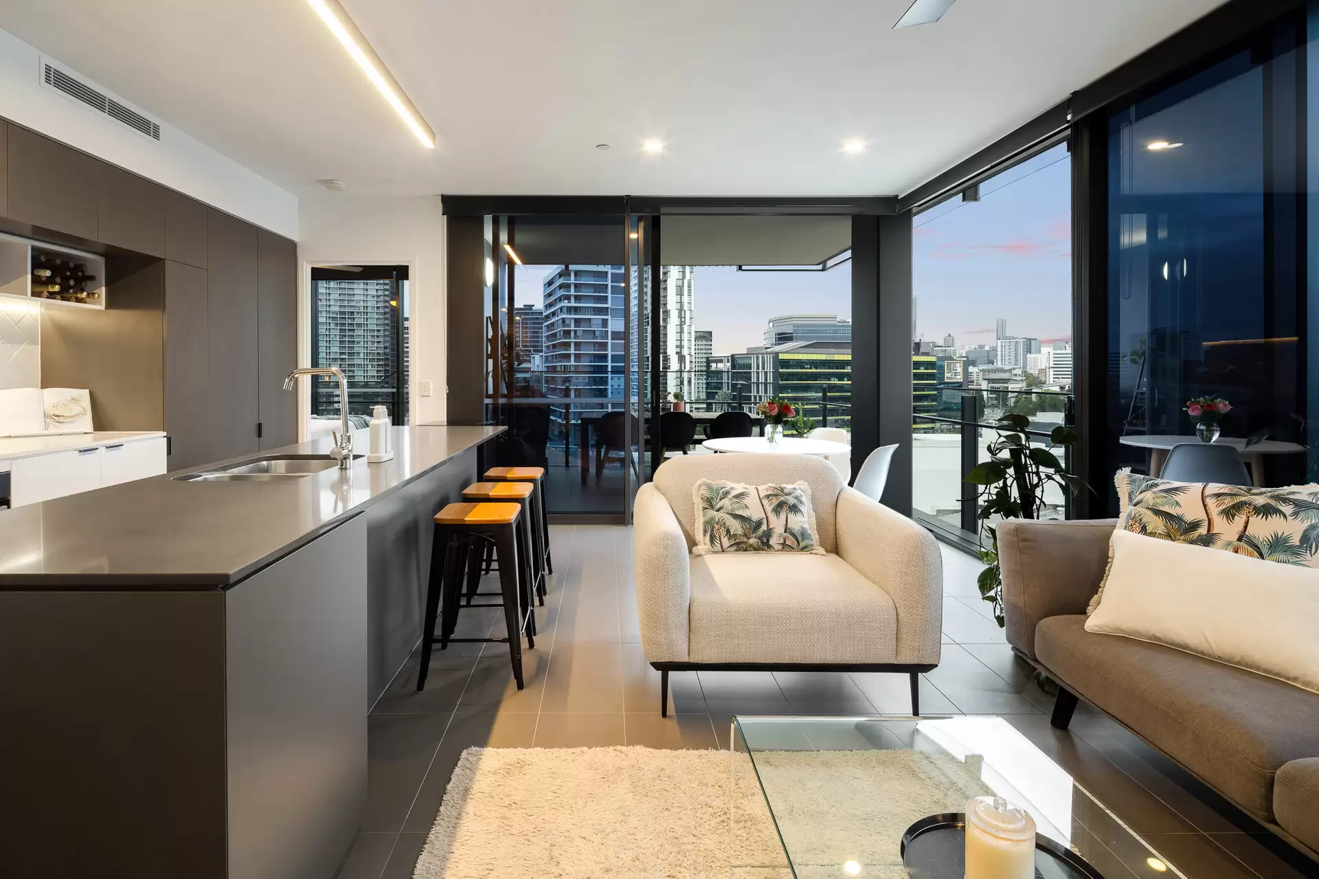 3081/36 Evelyn Street, Newstead Sold by Aurora Property - image 1